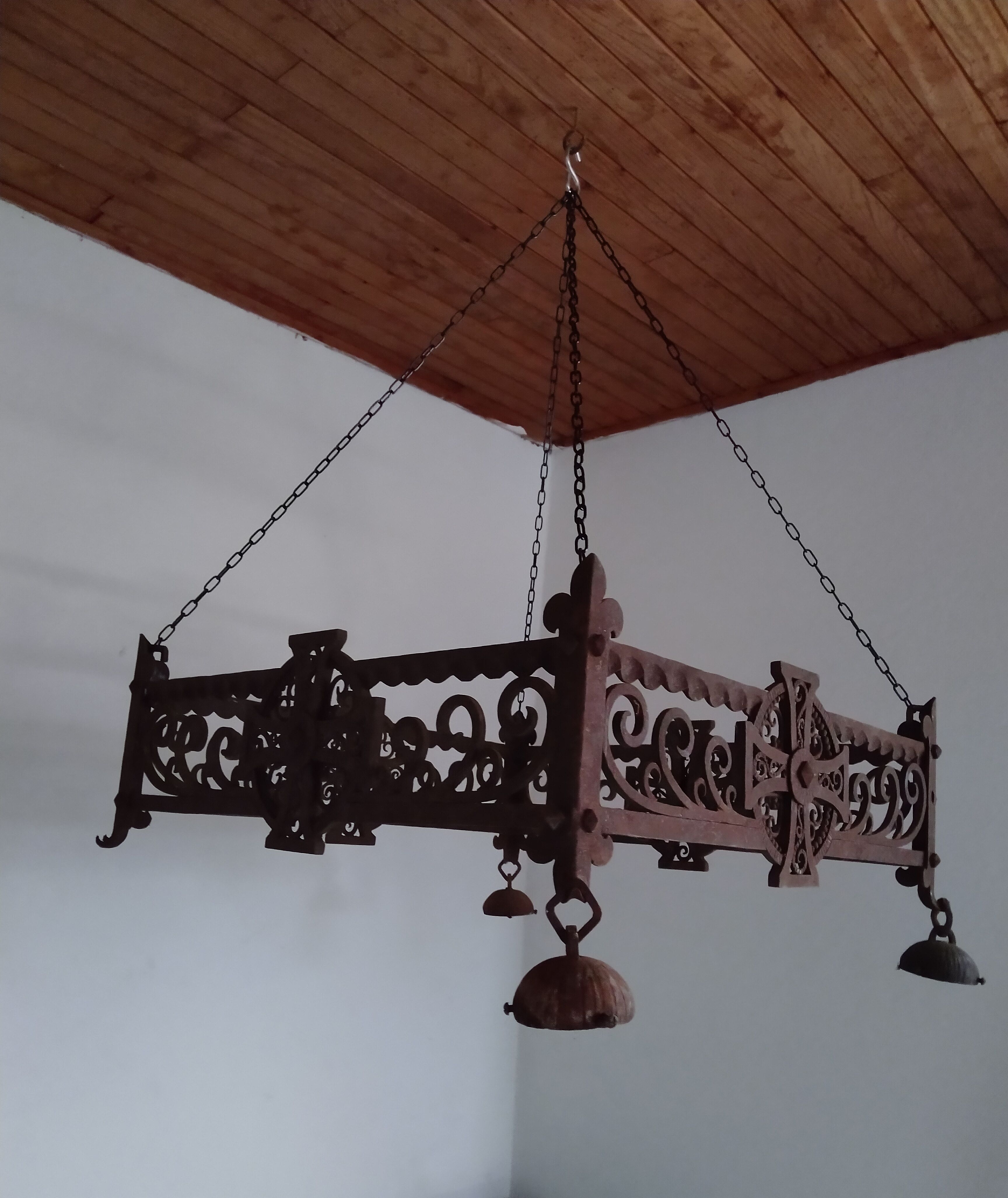 Pair of chandeliers suspensions in cast iron and 19th century wrought iron