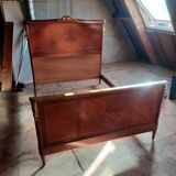 Bed style Louis XVI