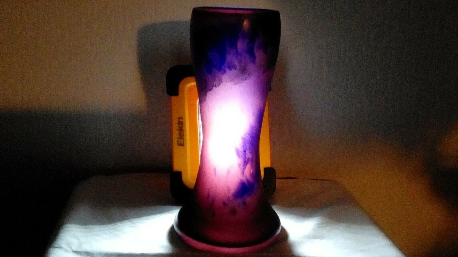 Vase in glass paste glass of the bresle