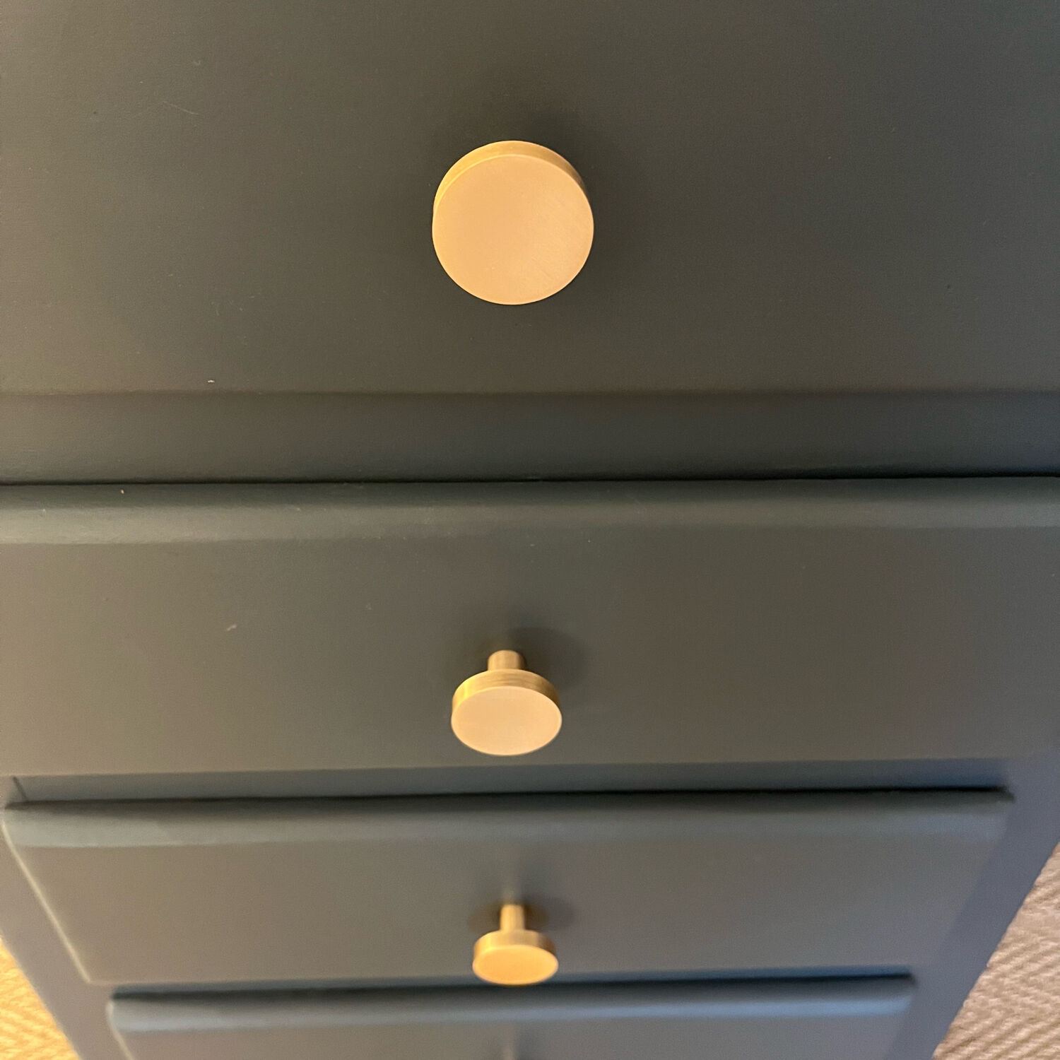 Vintage chest of drawers