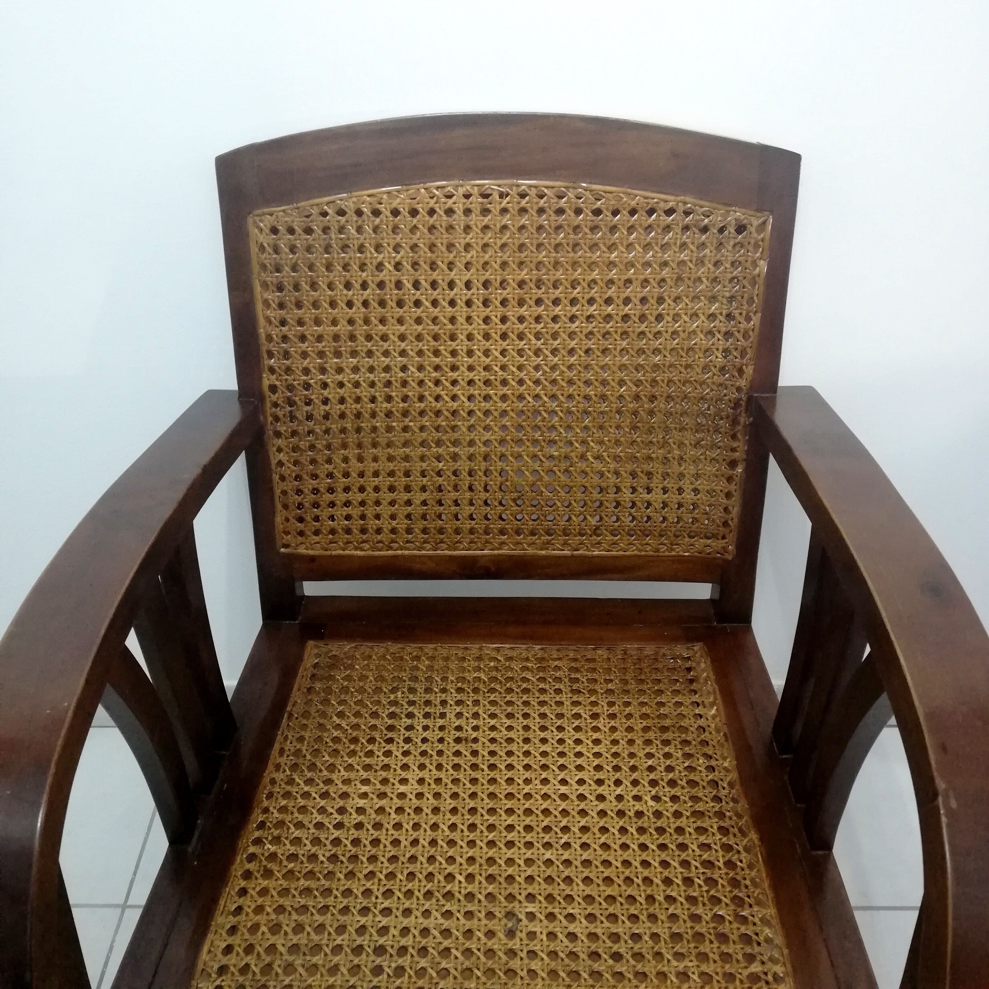 Fauteuil colonial en acajou et cannage