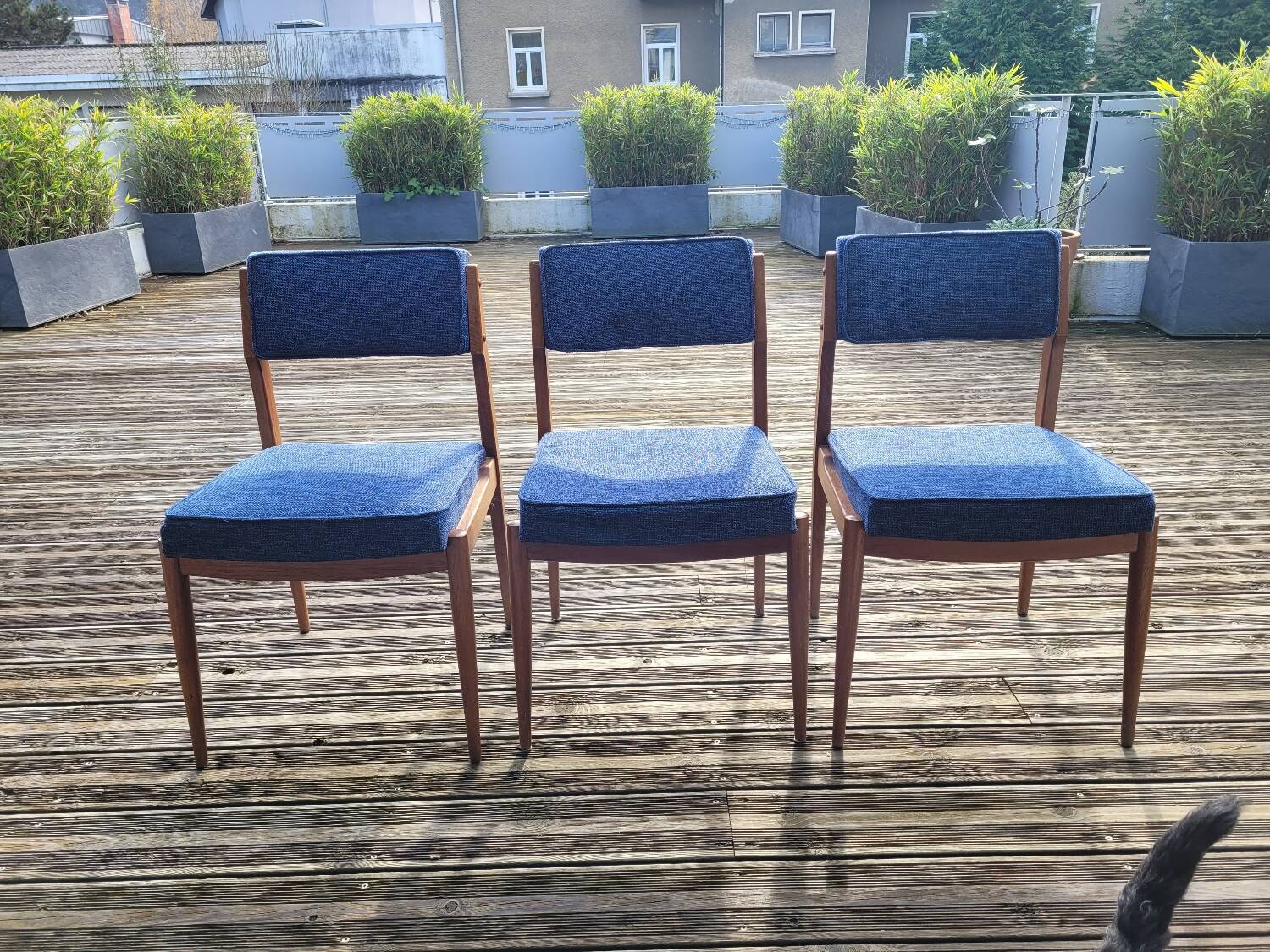 Set of 3 padded seat chairs