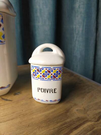 2 coffee pepper spice jars