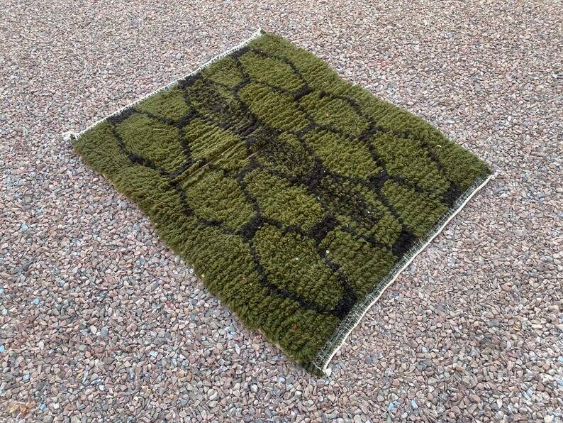 Handmade Moroccan rug 250cm x 200cm