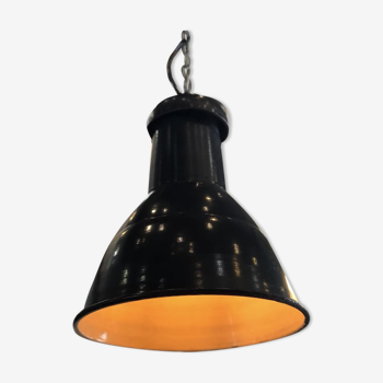 Black enamel lamp