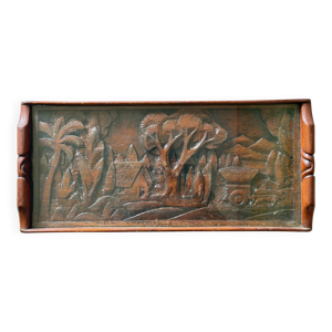 Plateau en bois sculpté. - ile