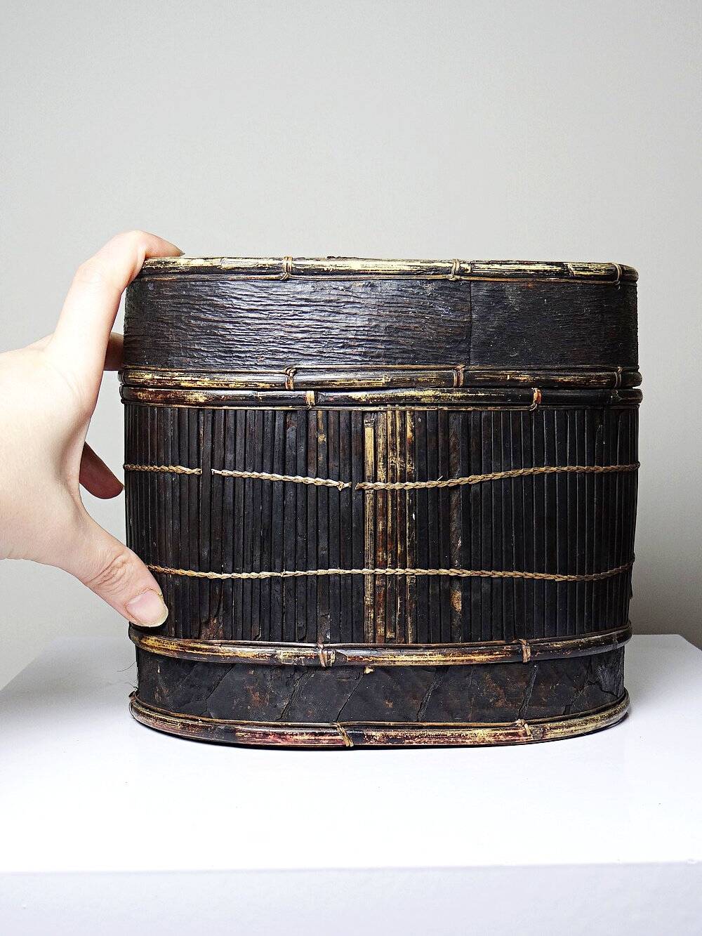 "Tampung" box, bamboo and leaf Indonesia, Lombok early 20th century