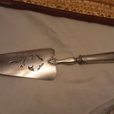 Painted silver metal cake peel in its box