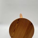 Tripod shepherd's stool in pine