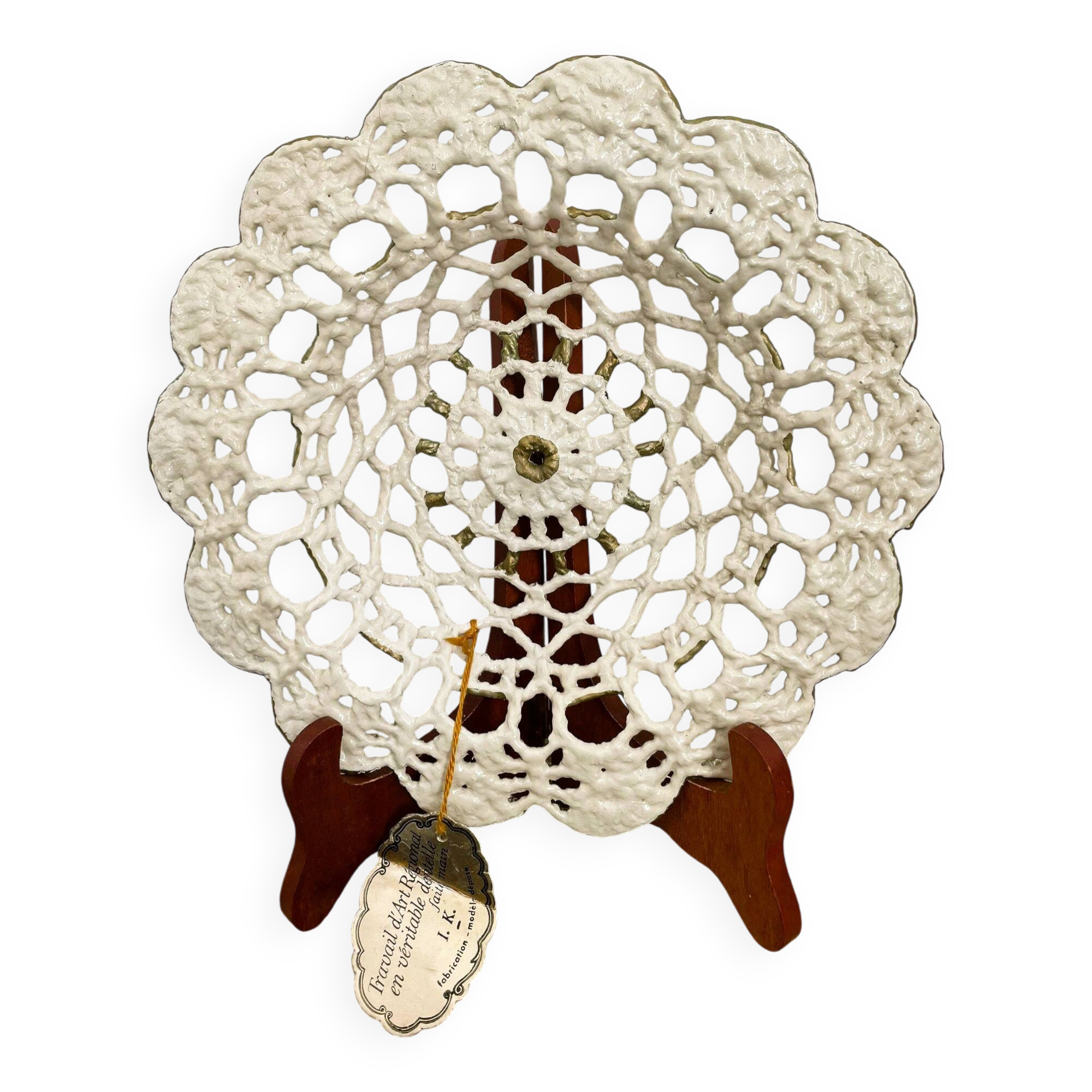 Lace and ceramic catchall