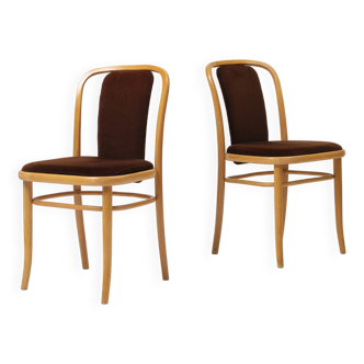 Suite de 2 chaises en bois courbé et velours marron par TON