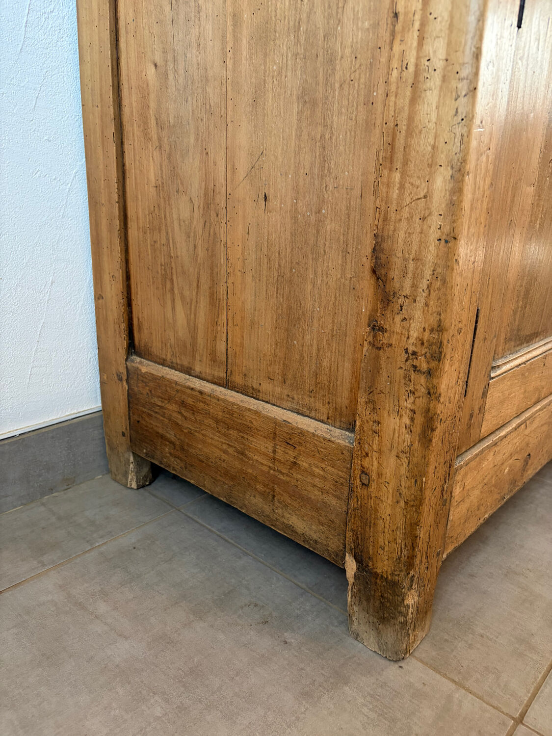 Vintage Parisian buffet in solid oak