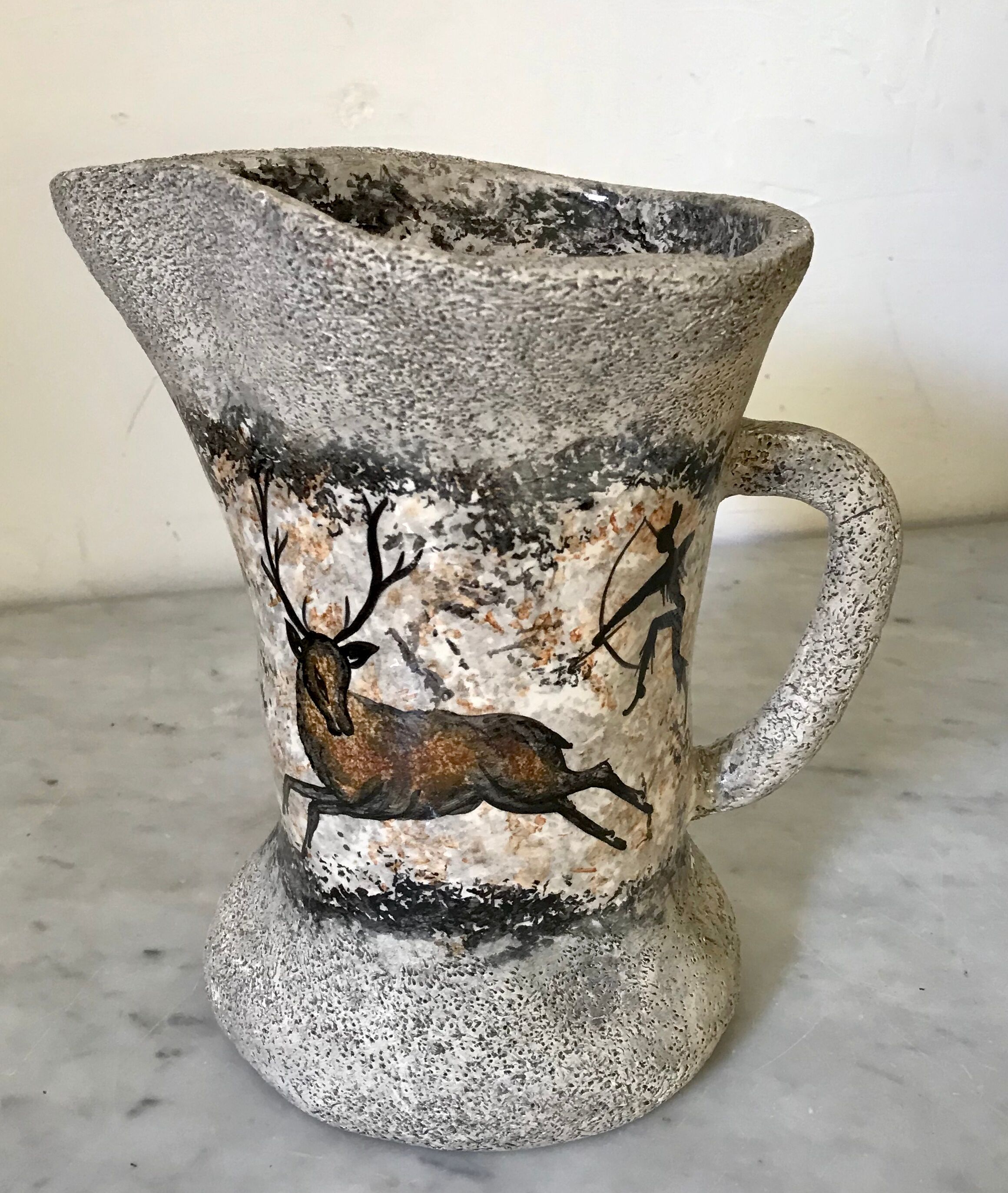 Pitcher Vallauris Rock Art