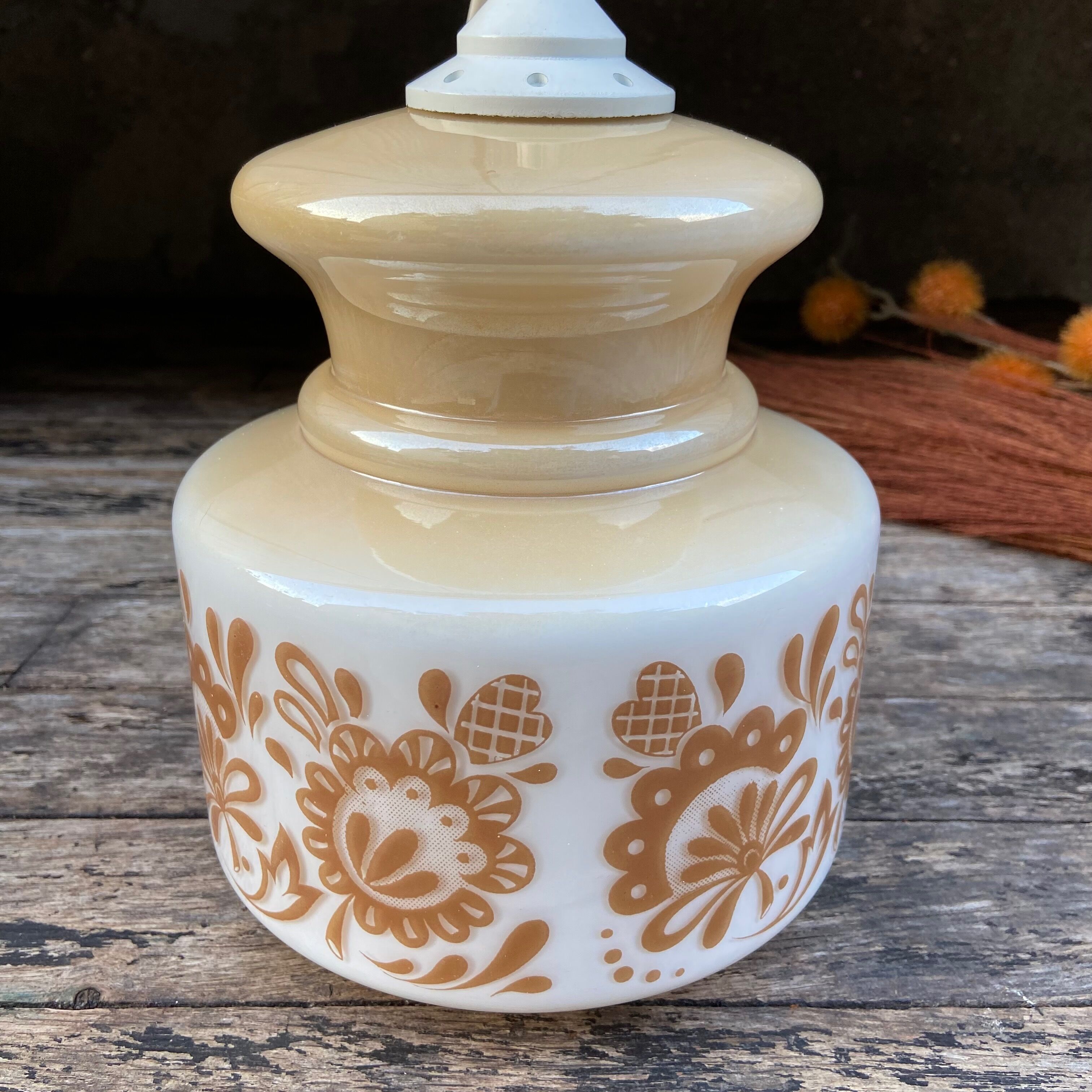 Opaline suspension -70s