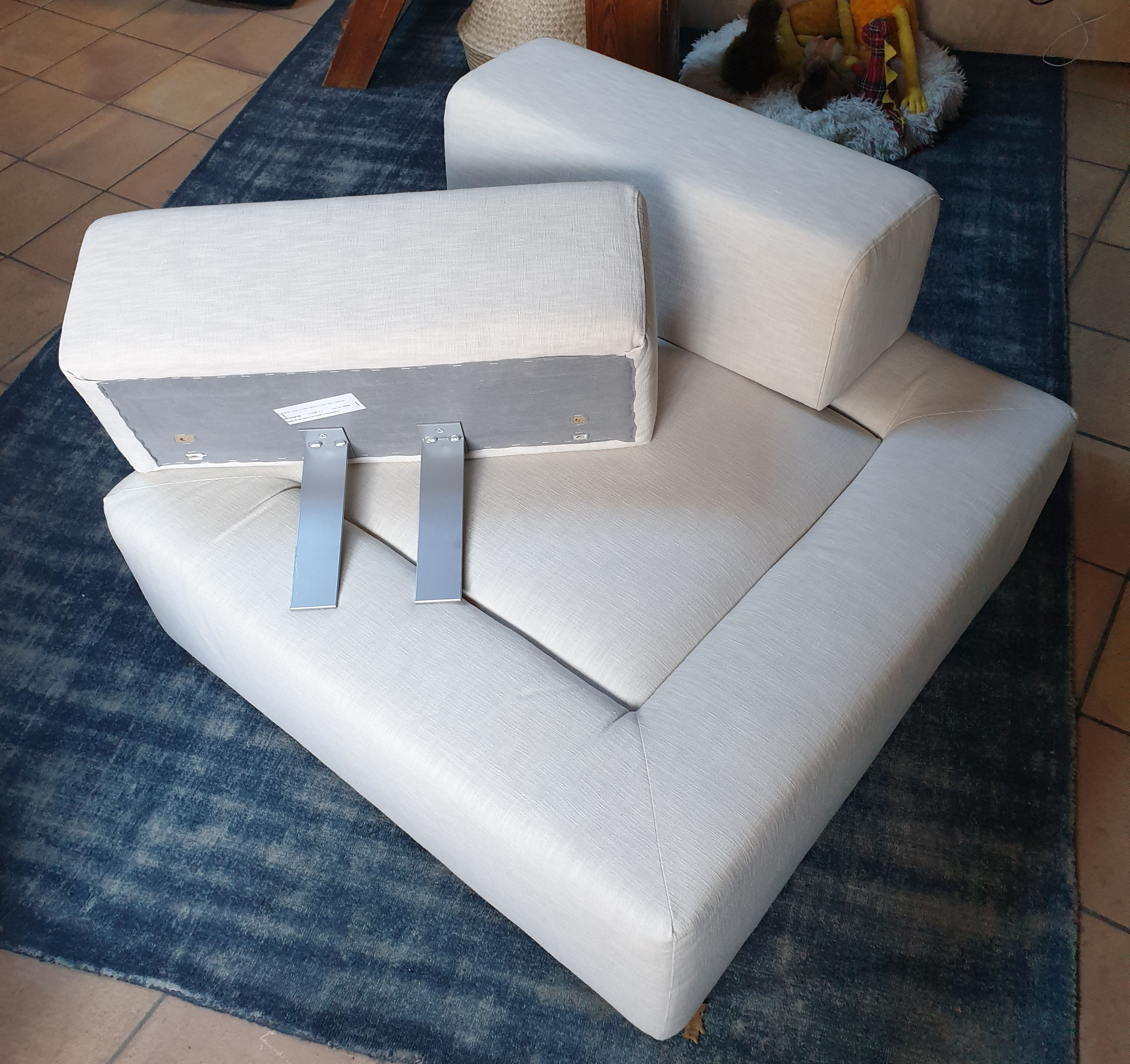 Cubic chair by "Sits"