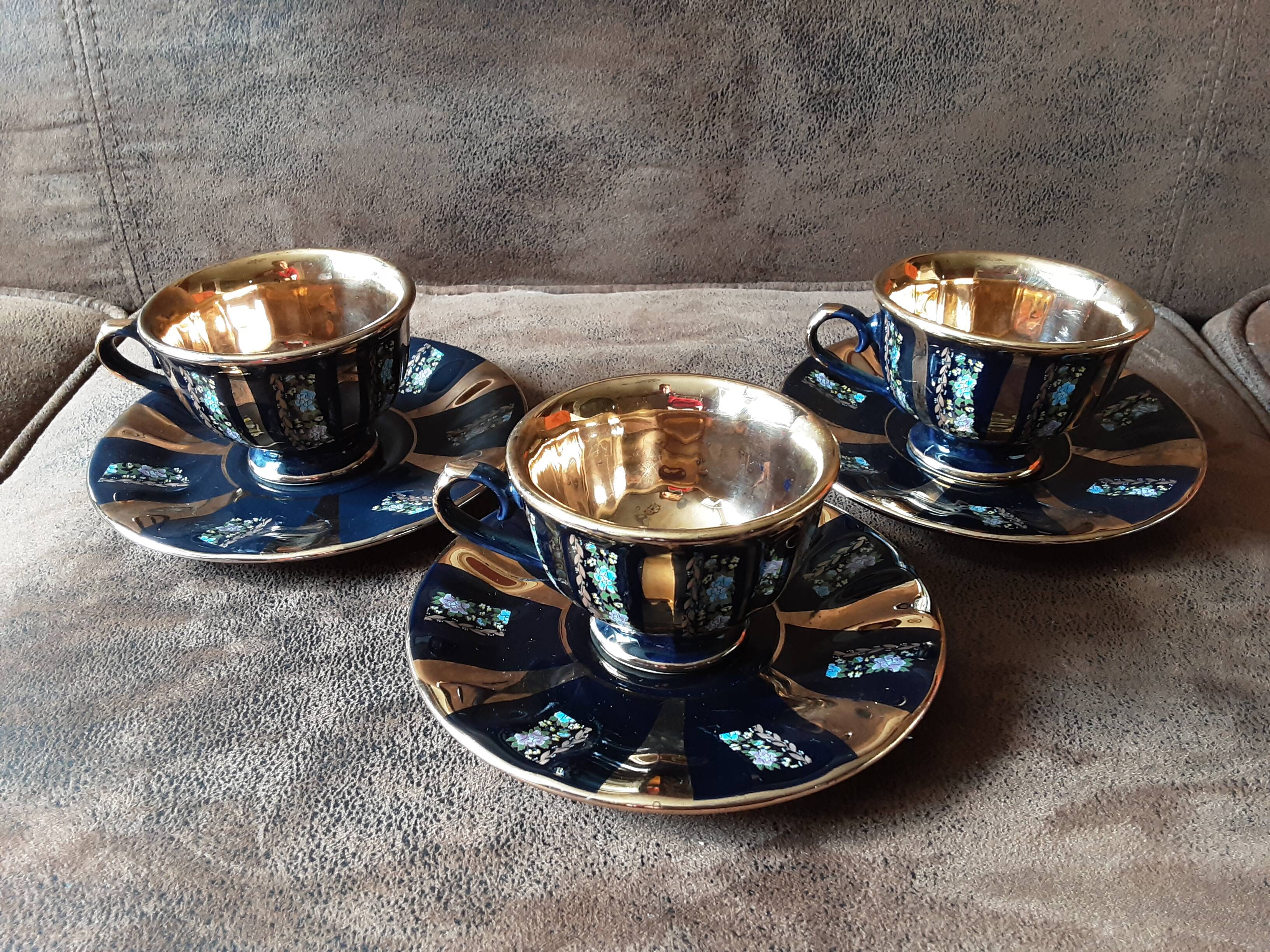 Set of 3 Benju Seramik cups and saucers