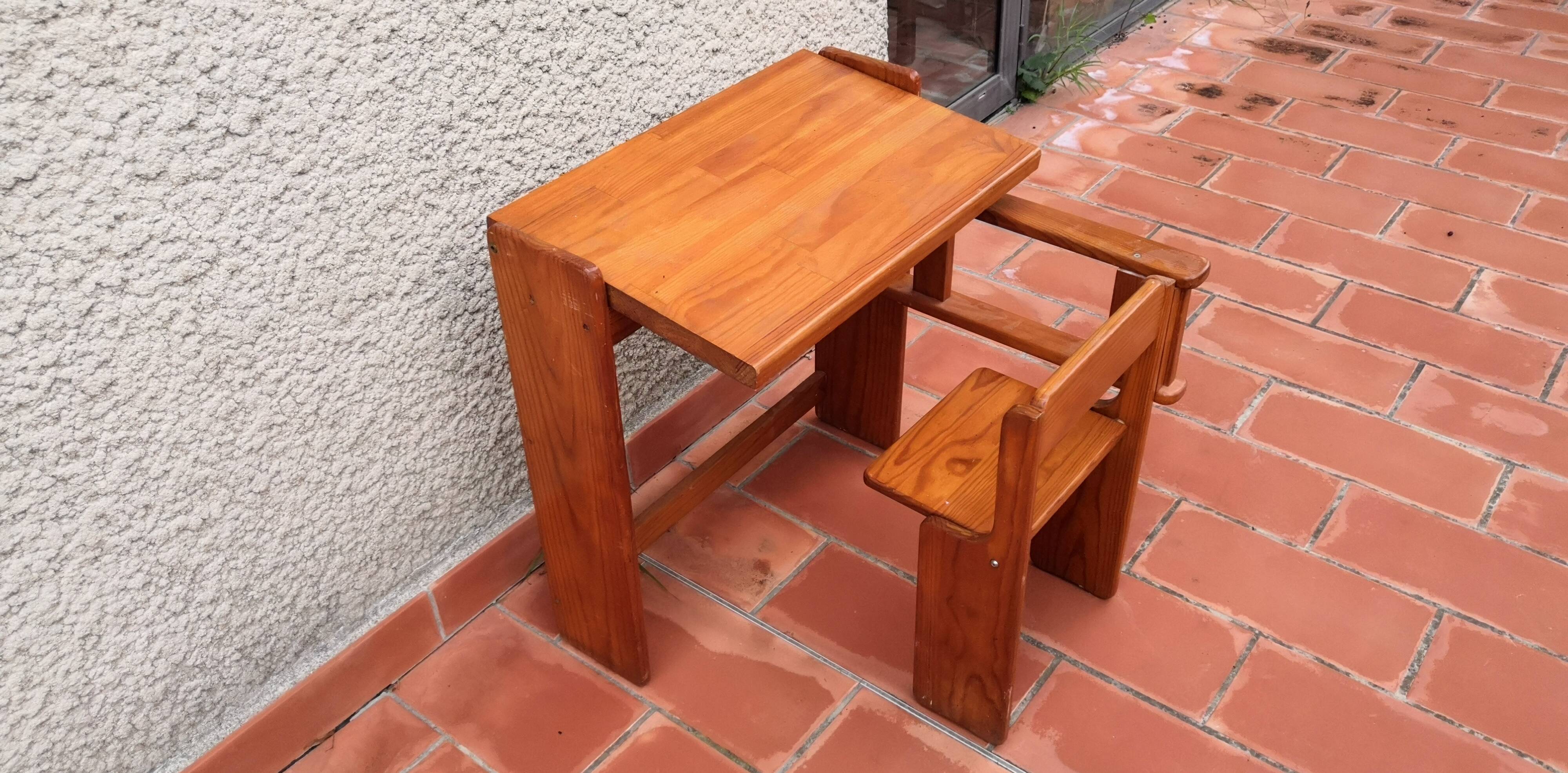 Children's desk with vintage solid pine system