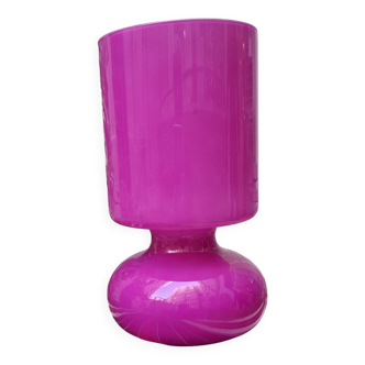 Vintage fuchsia opaline lamp