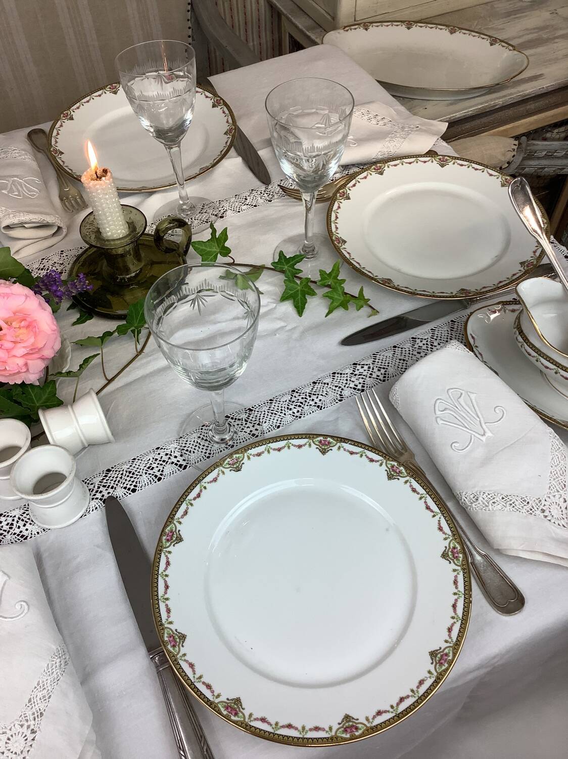 6 Limoges porcelain dinner plates