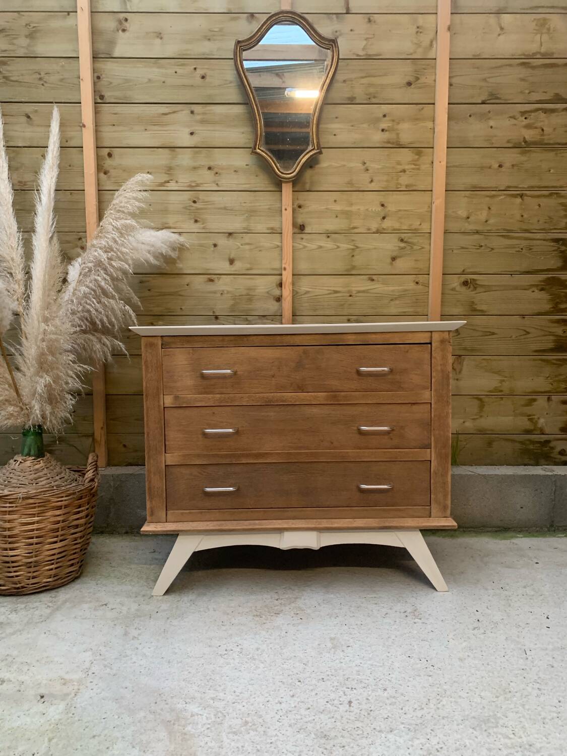 Vintage chest of drawers