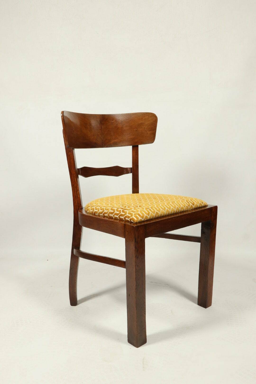 Chaise Art Déco des années 1940, chaise de cabinet Jacquard couleur or jaune tissu tapisserie d'ameublement géométrique Resto
