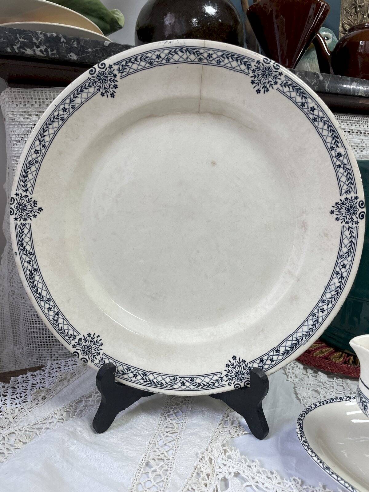 Round serving dish Terre de Fer Salins