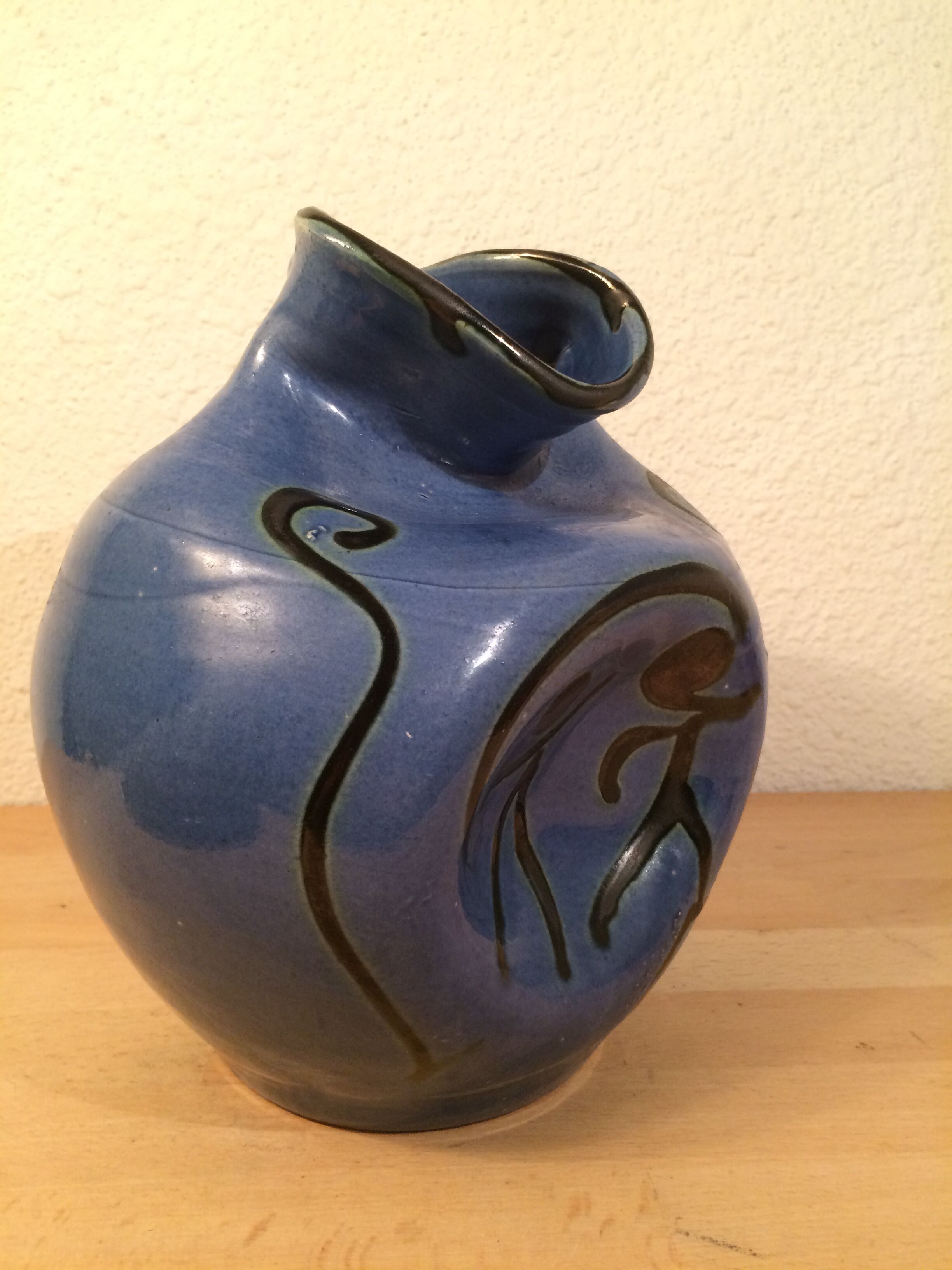 Vase signed Buxo ceramic free form