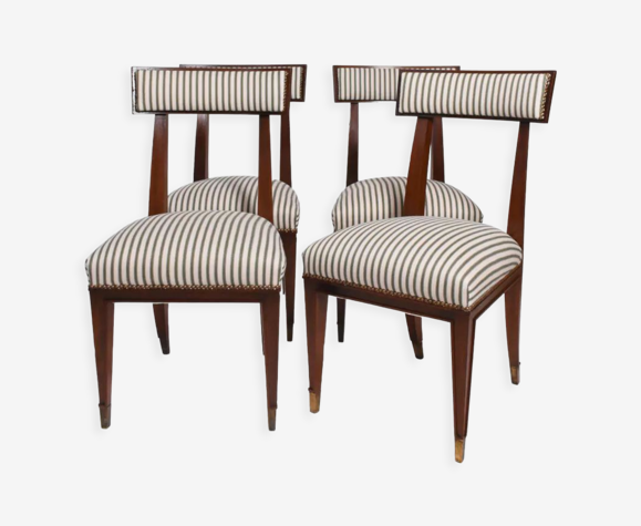 Ensemble de quatre chaises en chêne et bronze, années 1940