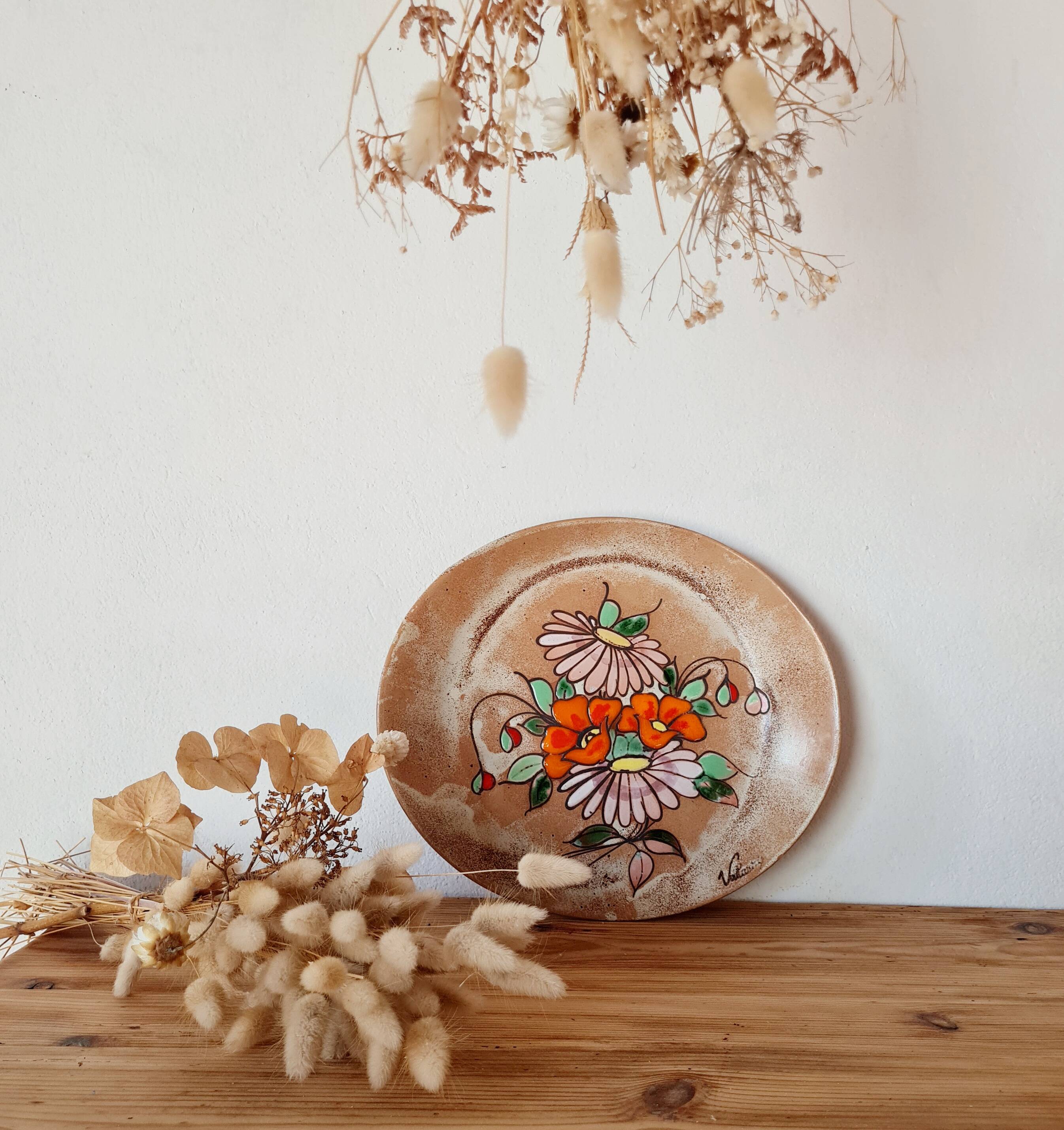 Assiette décorative fleurs Vallauris
