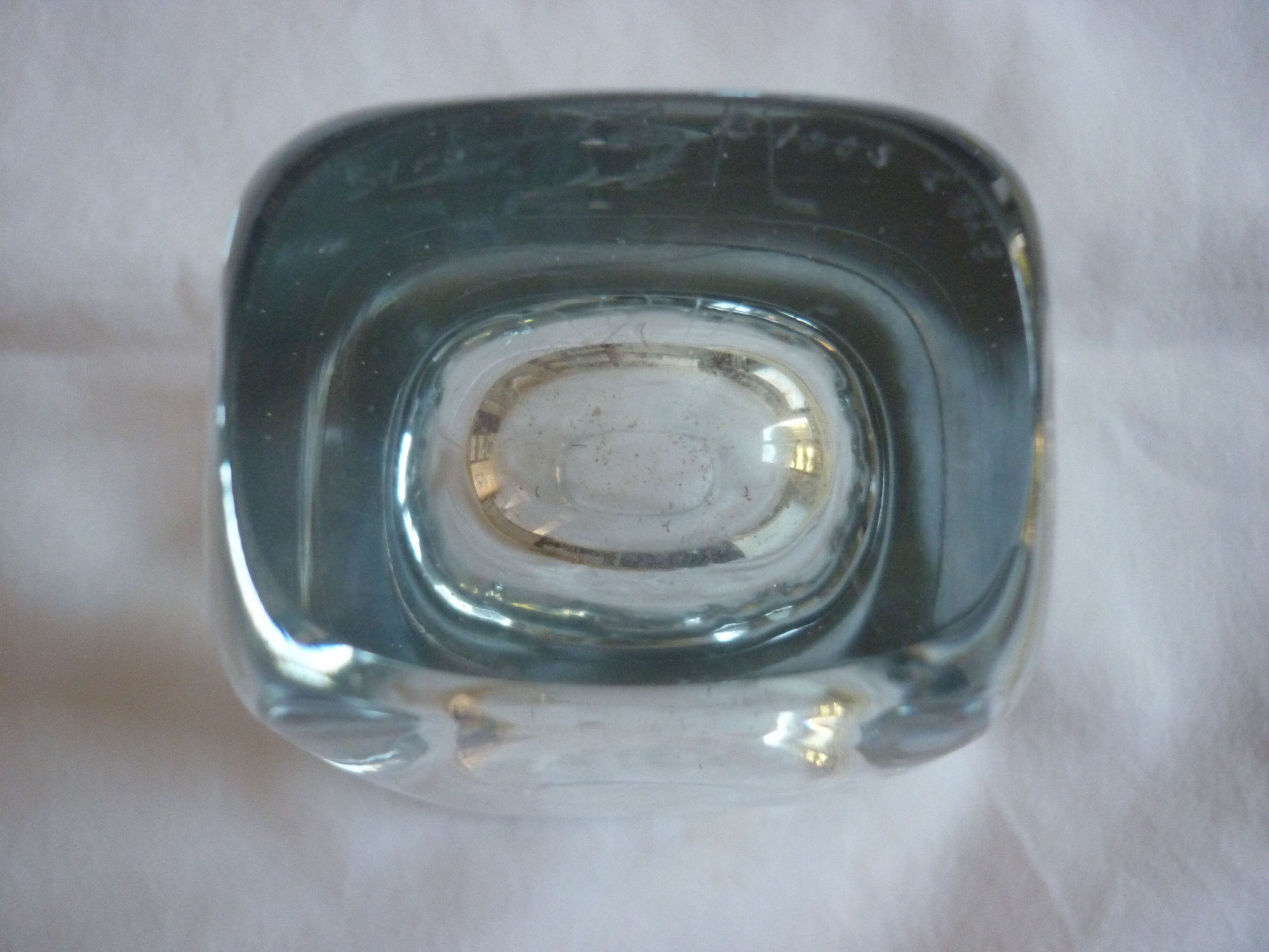 Crystal vase bluish Scandinavian burning birds
