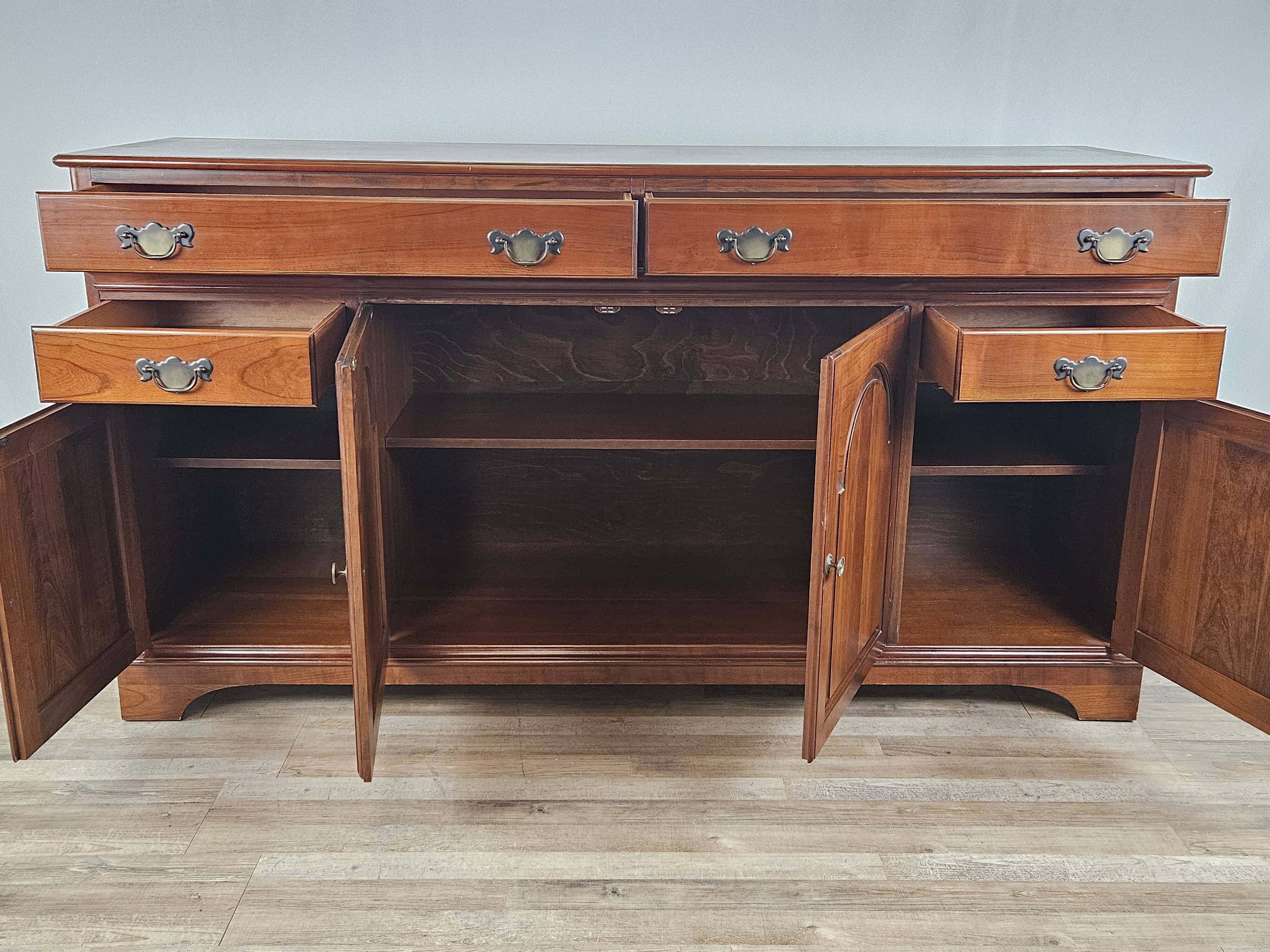 Buffet de Fantoni en massif merisier