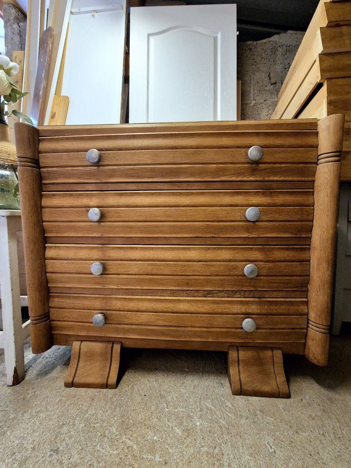 Commode vintage
