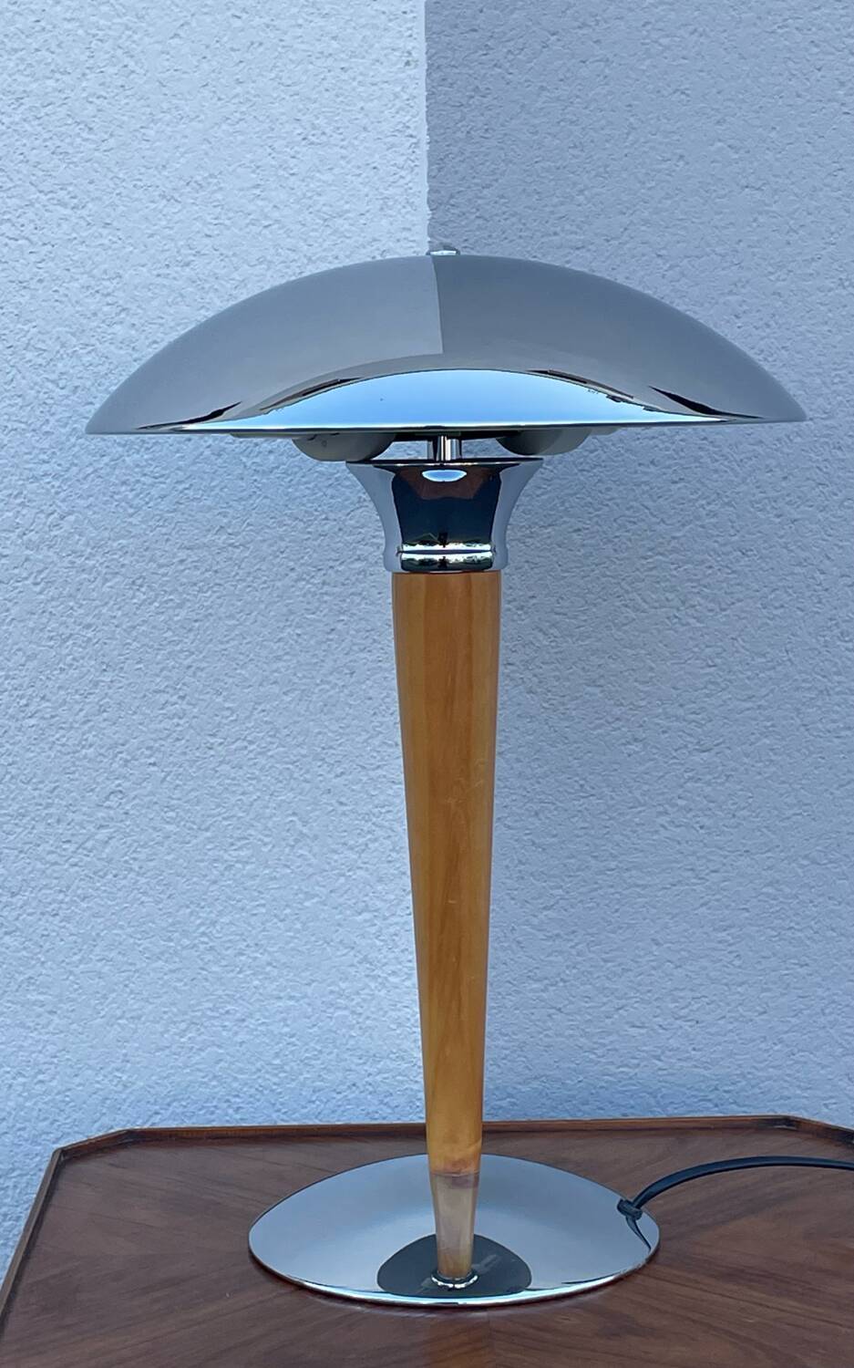 Vintage 90s ocean liner lamp