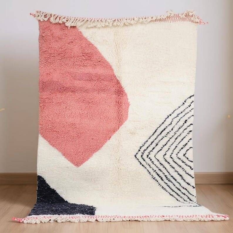 Pure wool handwoven traditional rug size 140/260 cm
