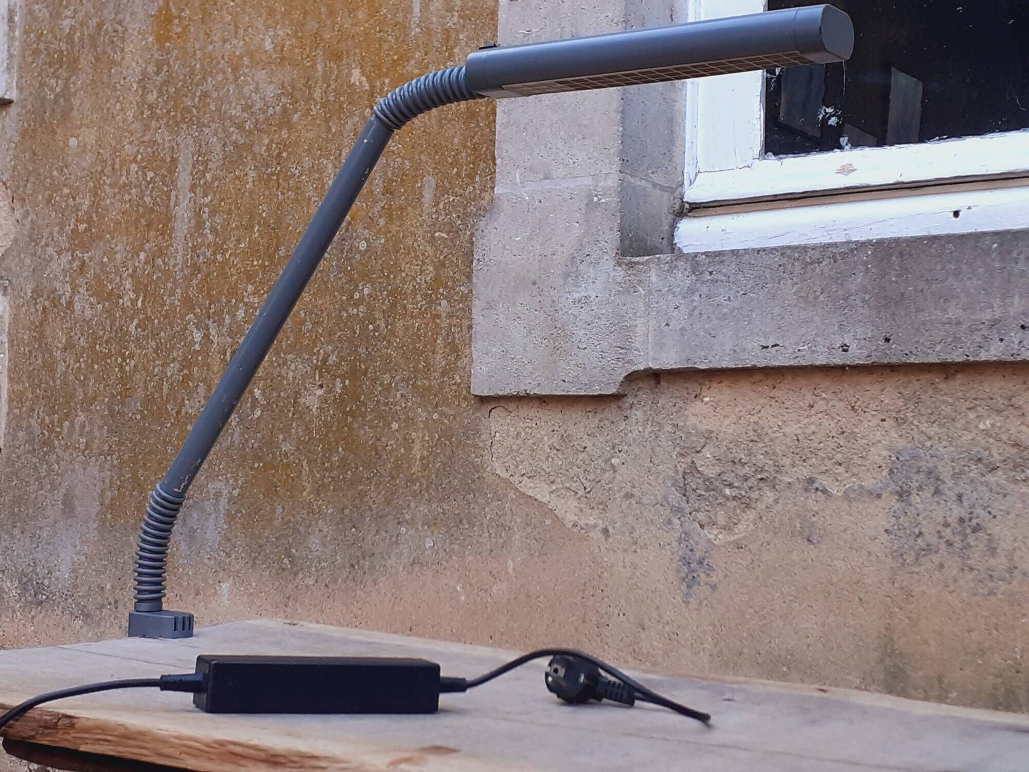 Architect's lamp from the 80s, designed by Philippe Michel for Manade.