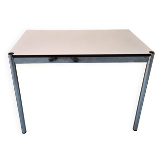 USM 2-legged console
