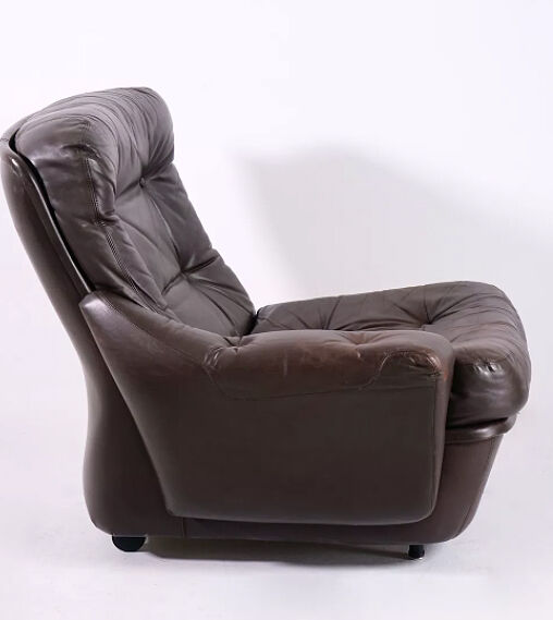 Modular leather sofa by Michel Cadestin for Airborne Publisher