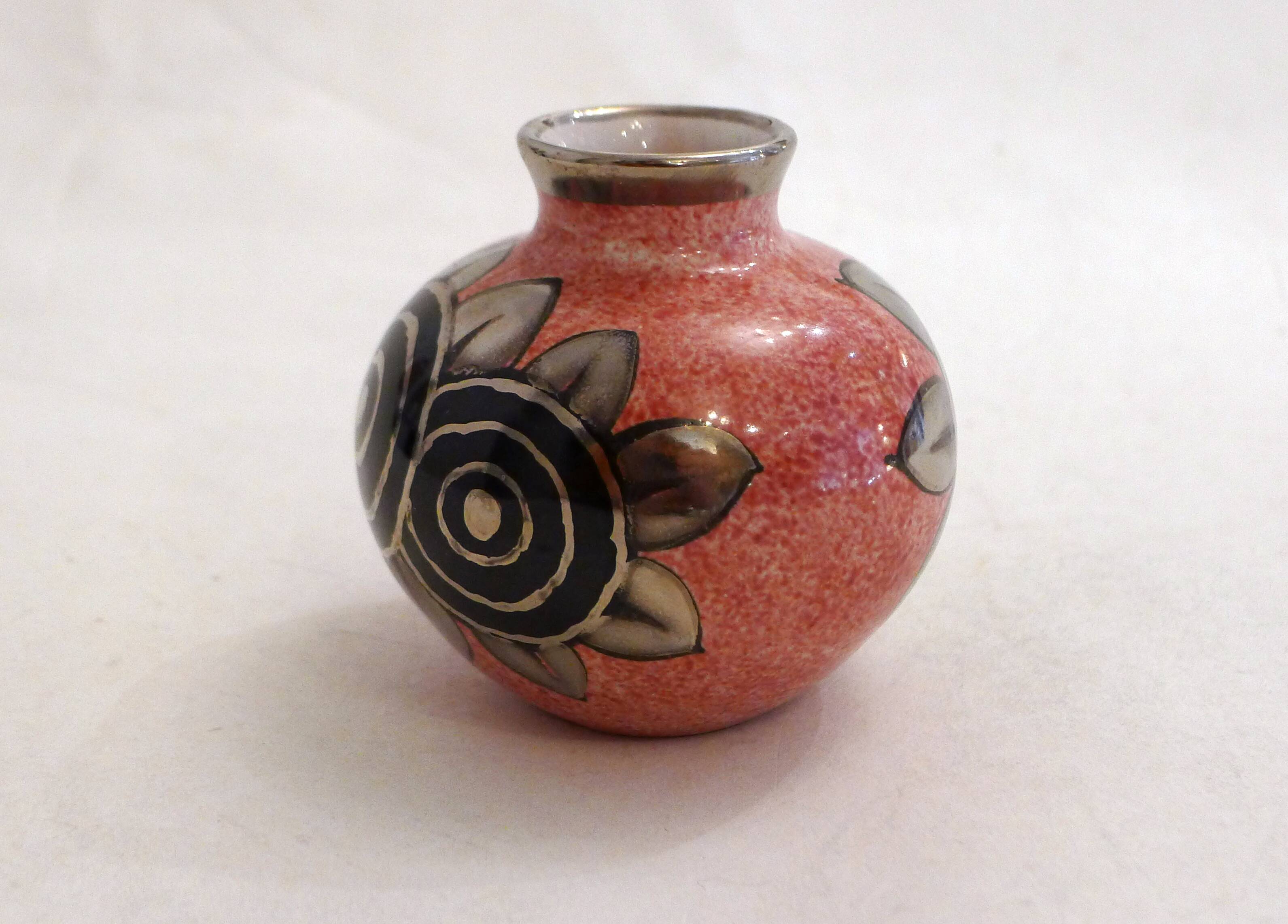 Small Art Deco round vase signed A. Renoleau, stylised floral decoration 1920s.