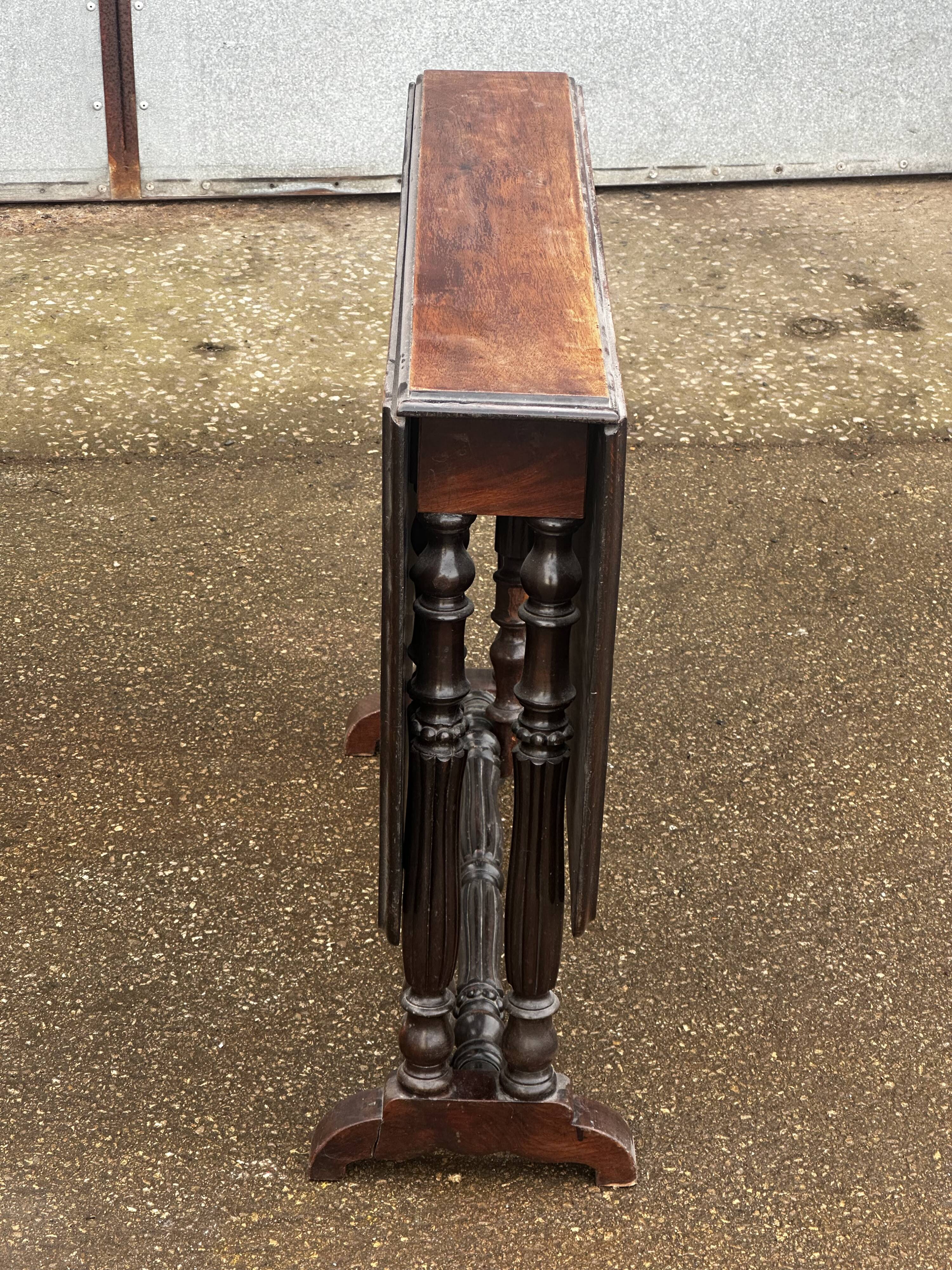 Victorian Mahogany Gate-Leg (folding) Table