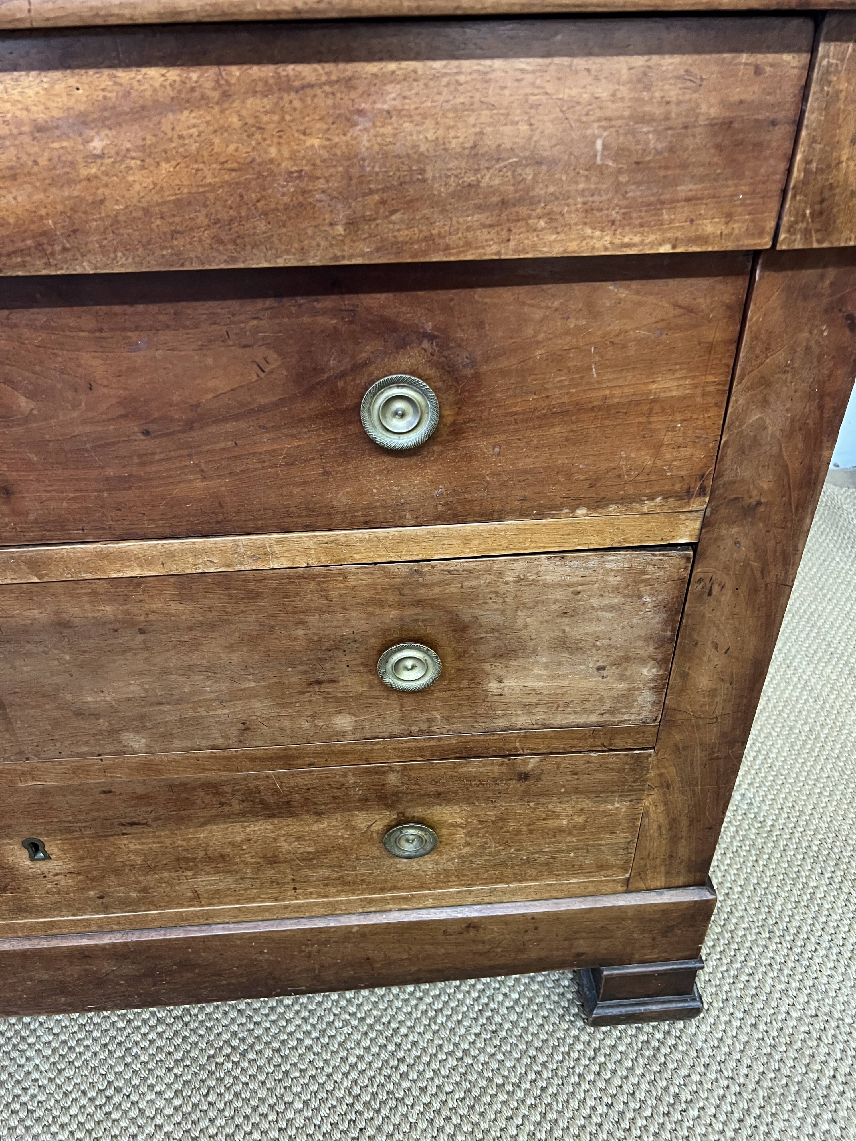 Commode en bois Louis Philippe du 19è siècle