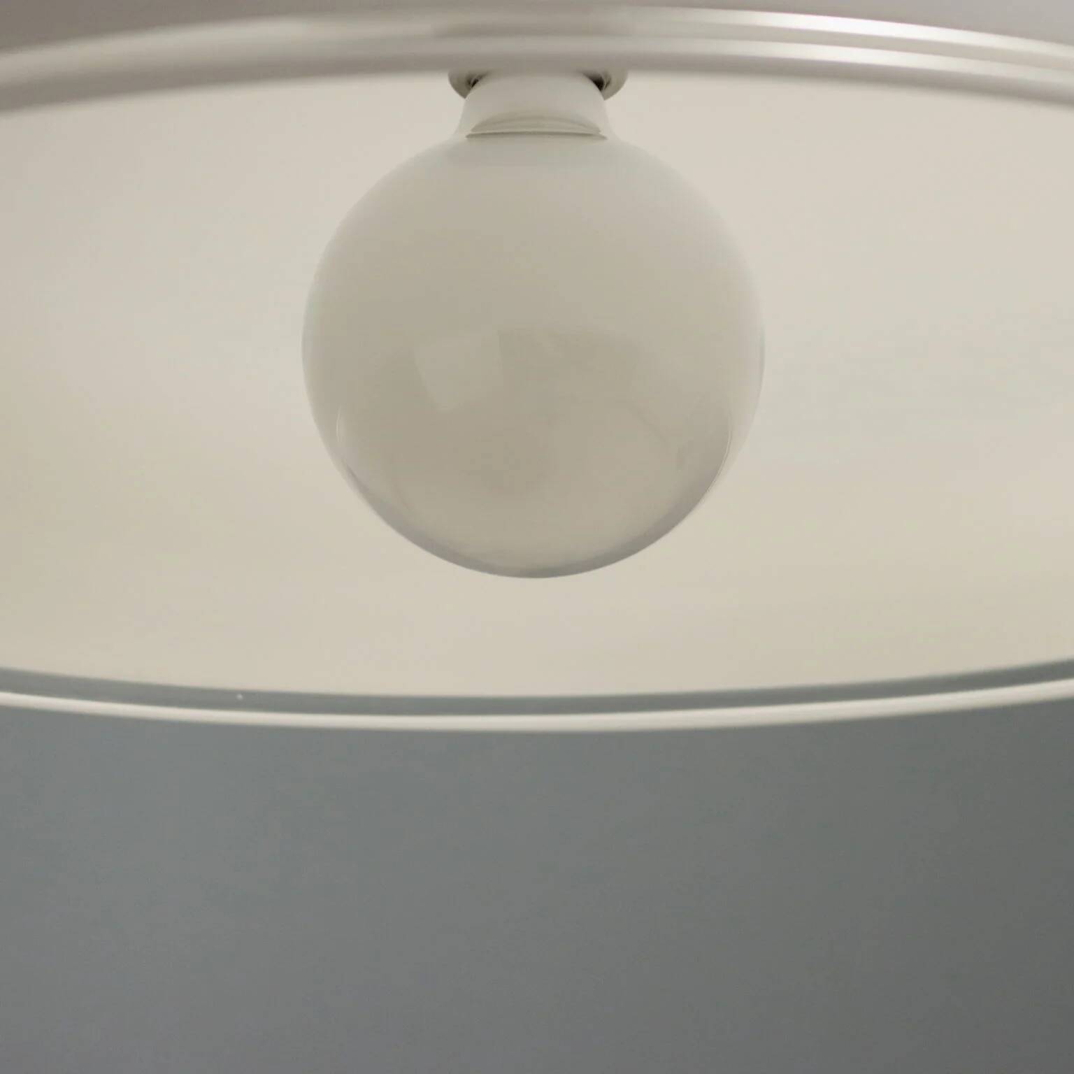 Vintage iGuzzini lamp in methacrylate, Italian design, 1970s.