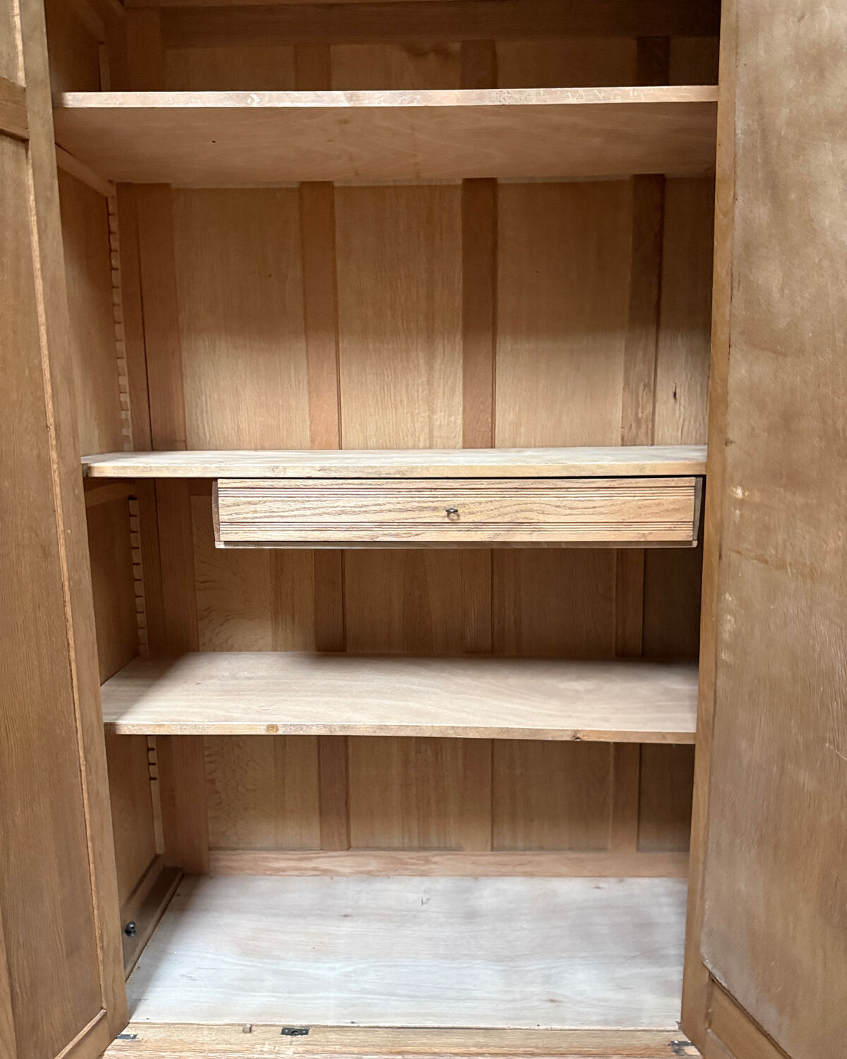 Art Deco oak wardrobe (renovated)