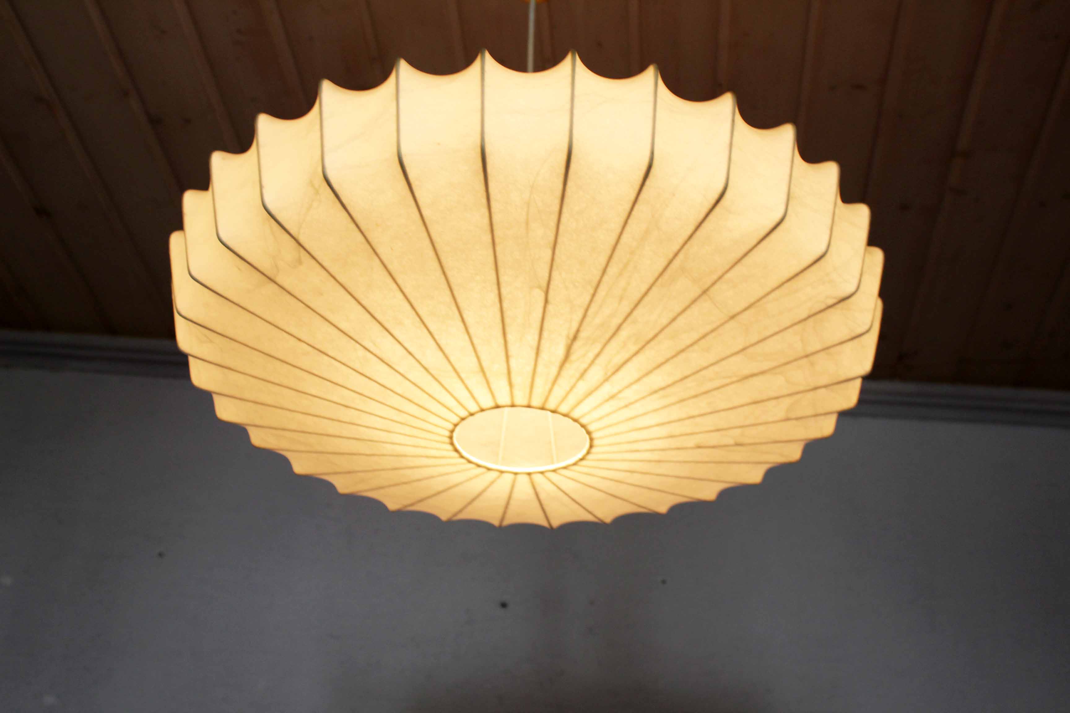 Cocoon hanging lamp 70