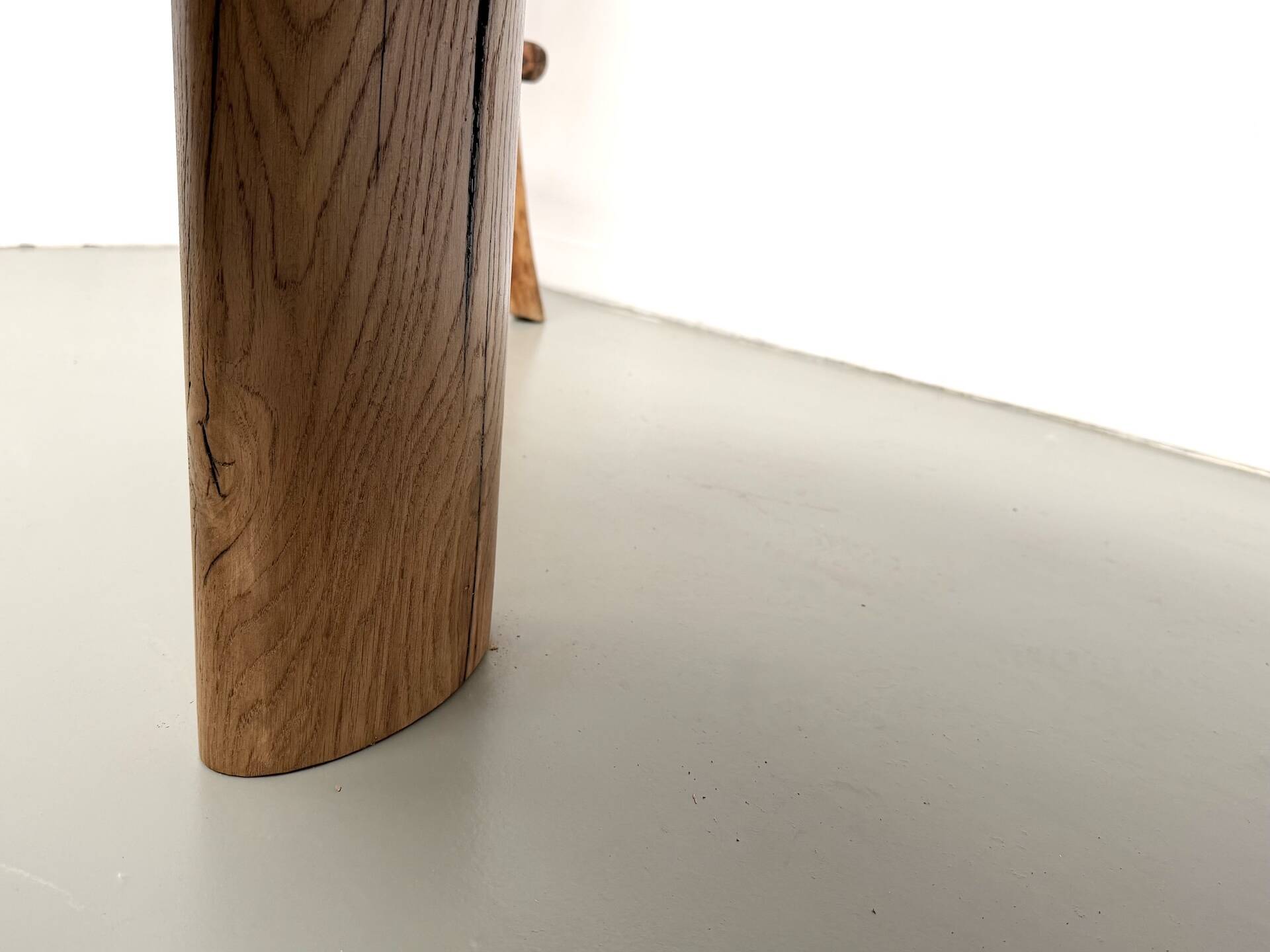 "Free Form" XXL coffee table in solid oak – 1950s