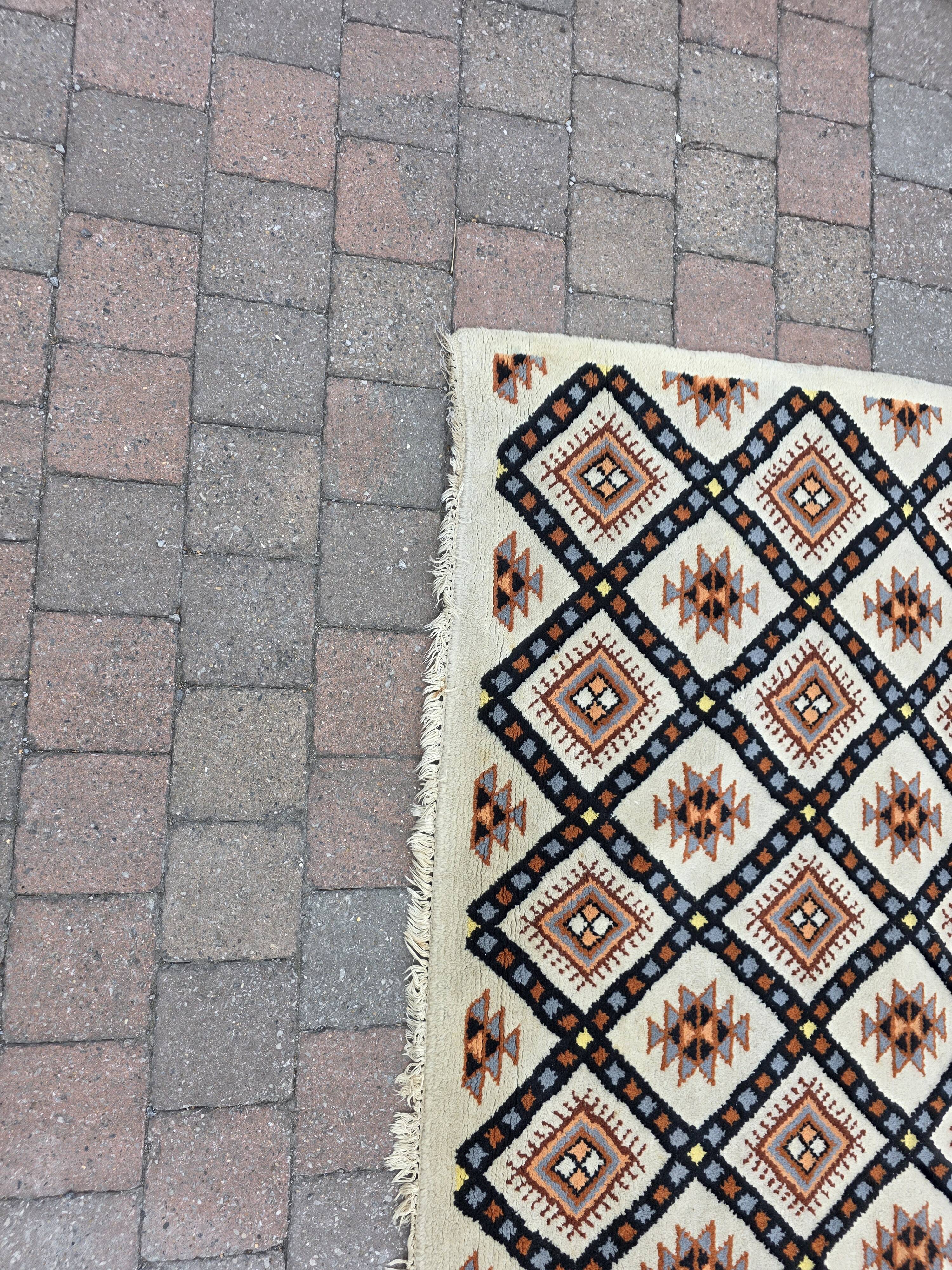 Scandinavian wool rug from the 60s/70s