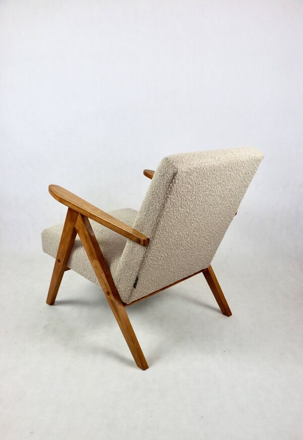 Fauteuil vintage B-310 VAR en bouclé beige structure des années 1970 - 2 pièces disponibles - bois clair