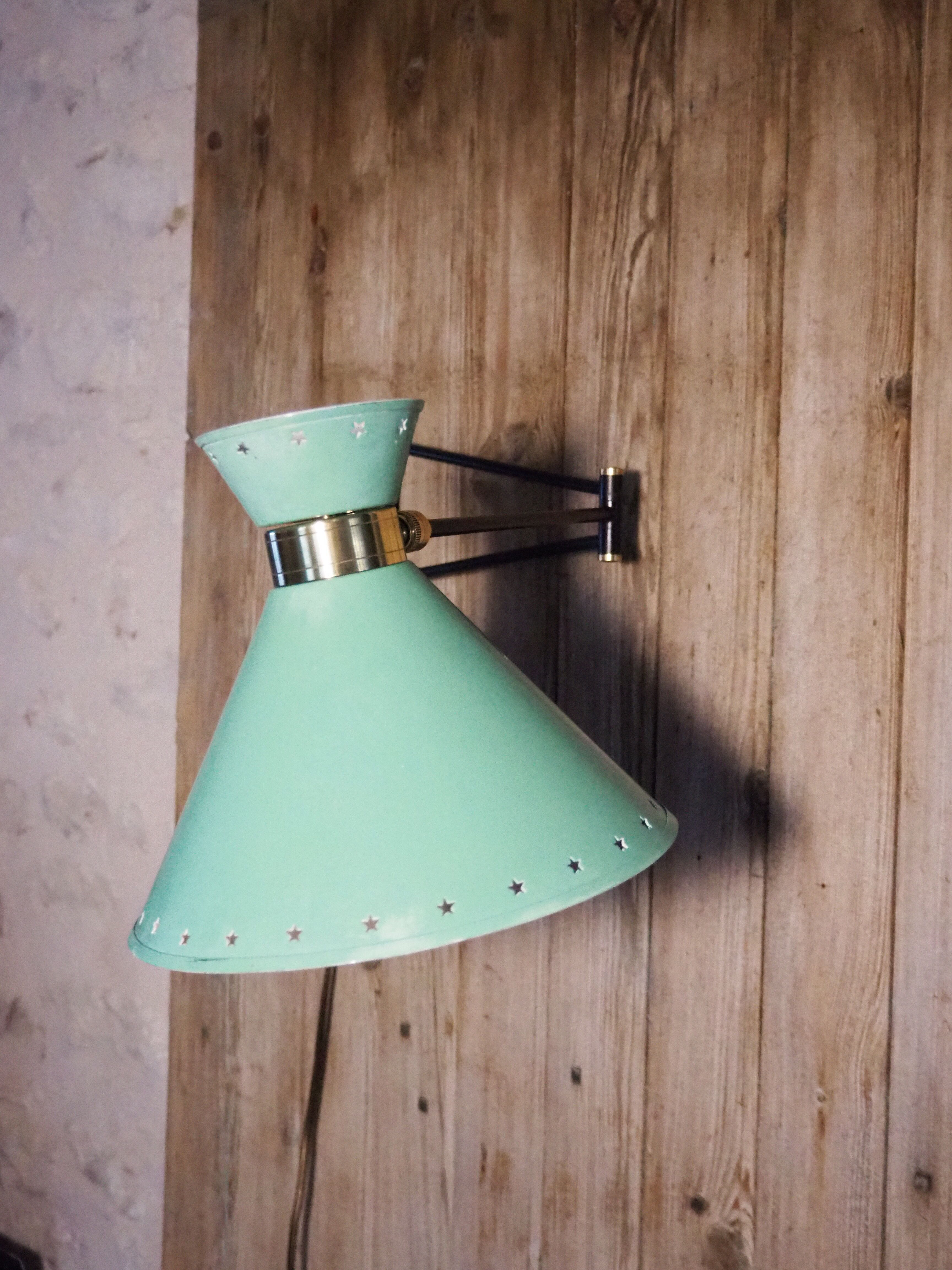 Lampe de potence murale articulée Diabolo du designer René Mathieu - verte