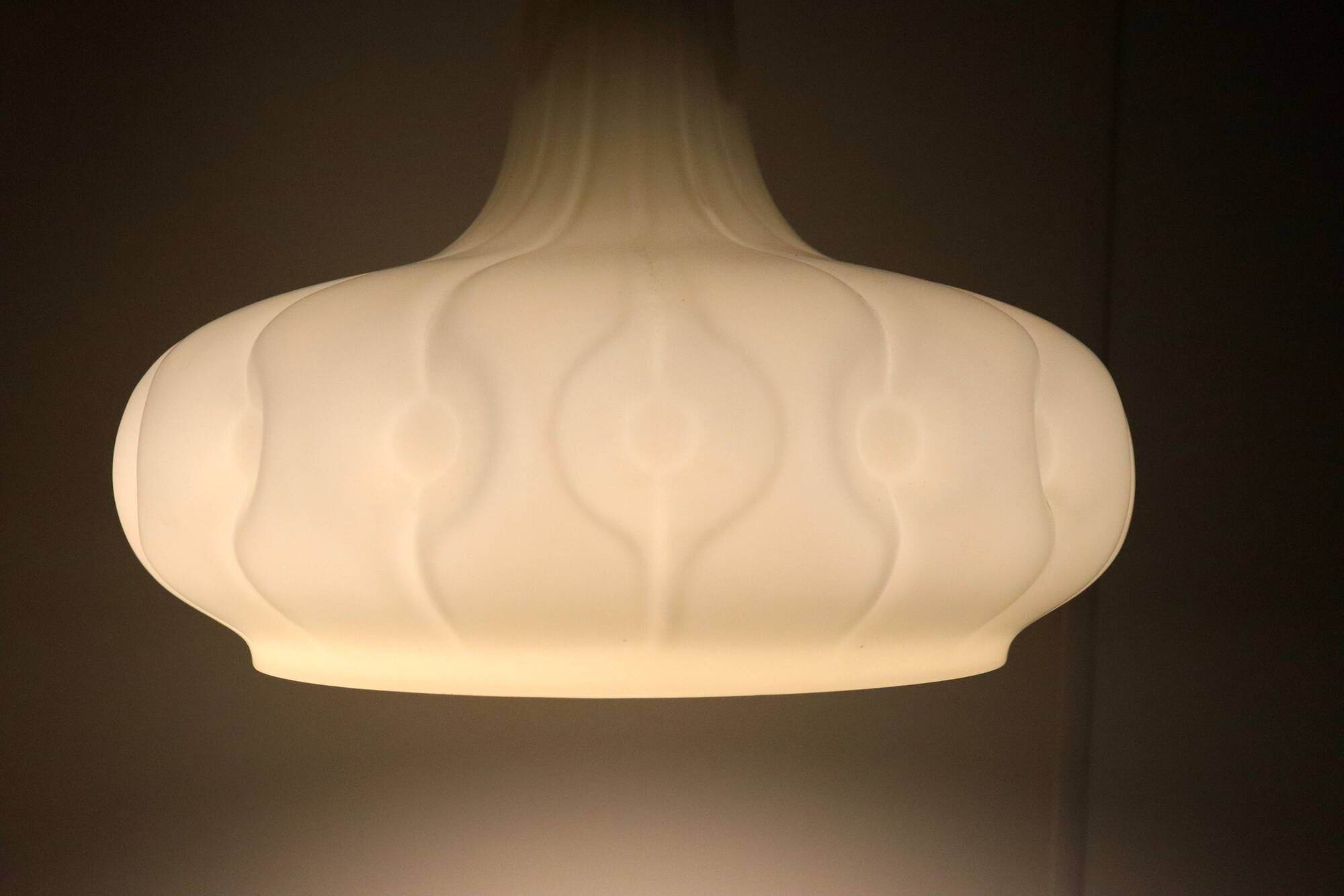 Peill & Putzler melkglazen lamp vintage mid century design