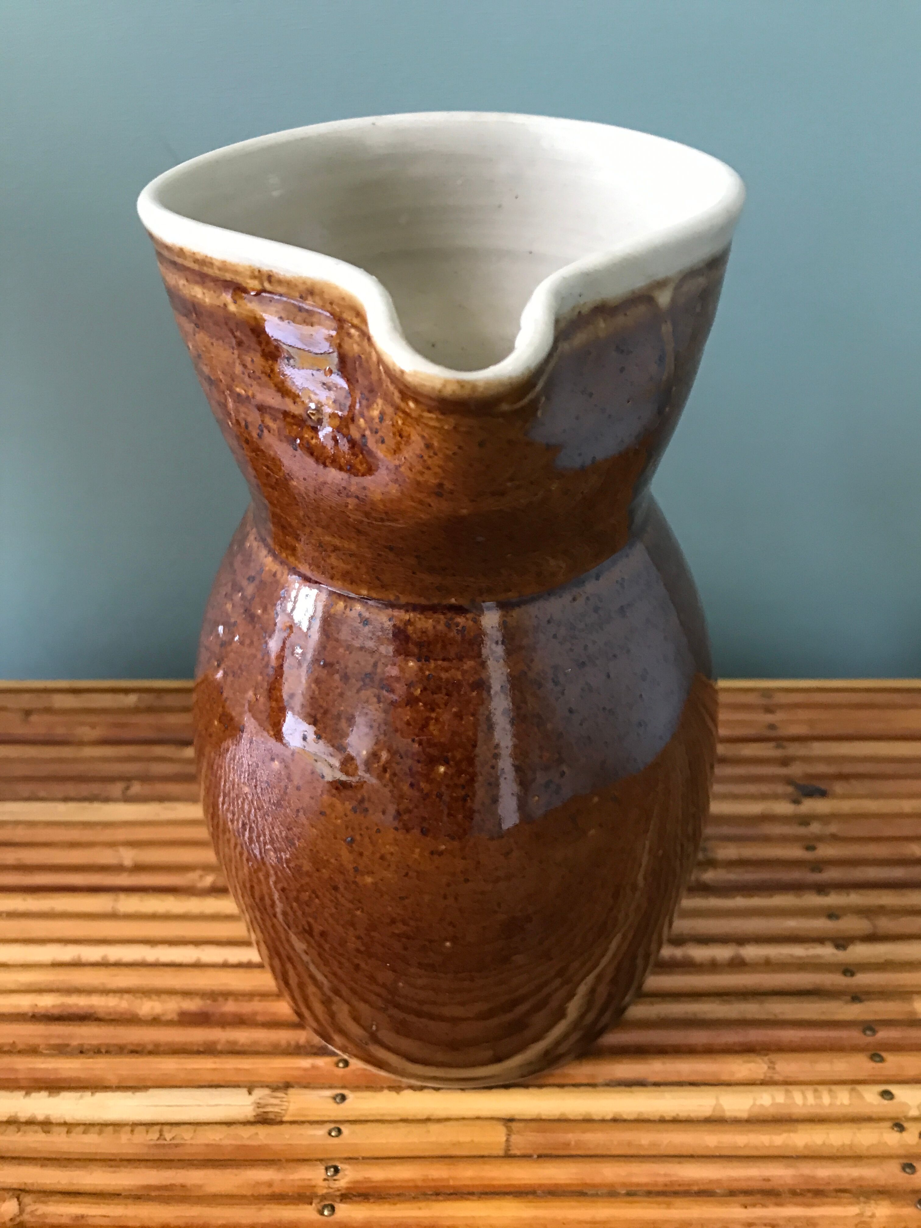 Sandstone pitcher 1.5 liters