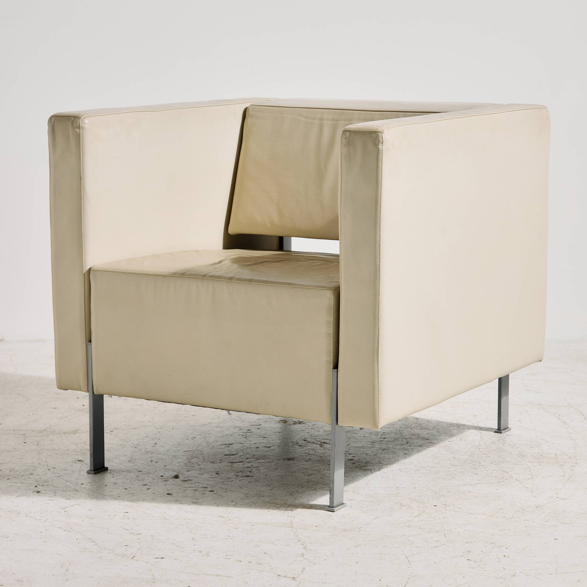 Kinnarps leather armchair